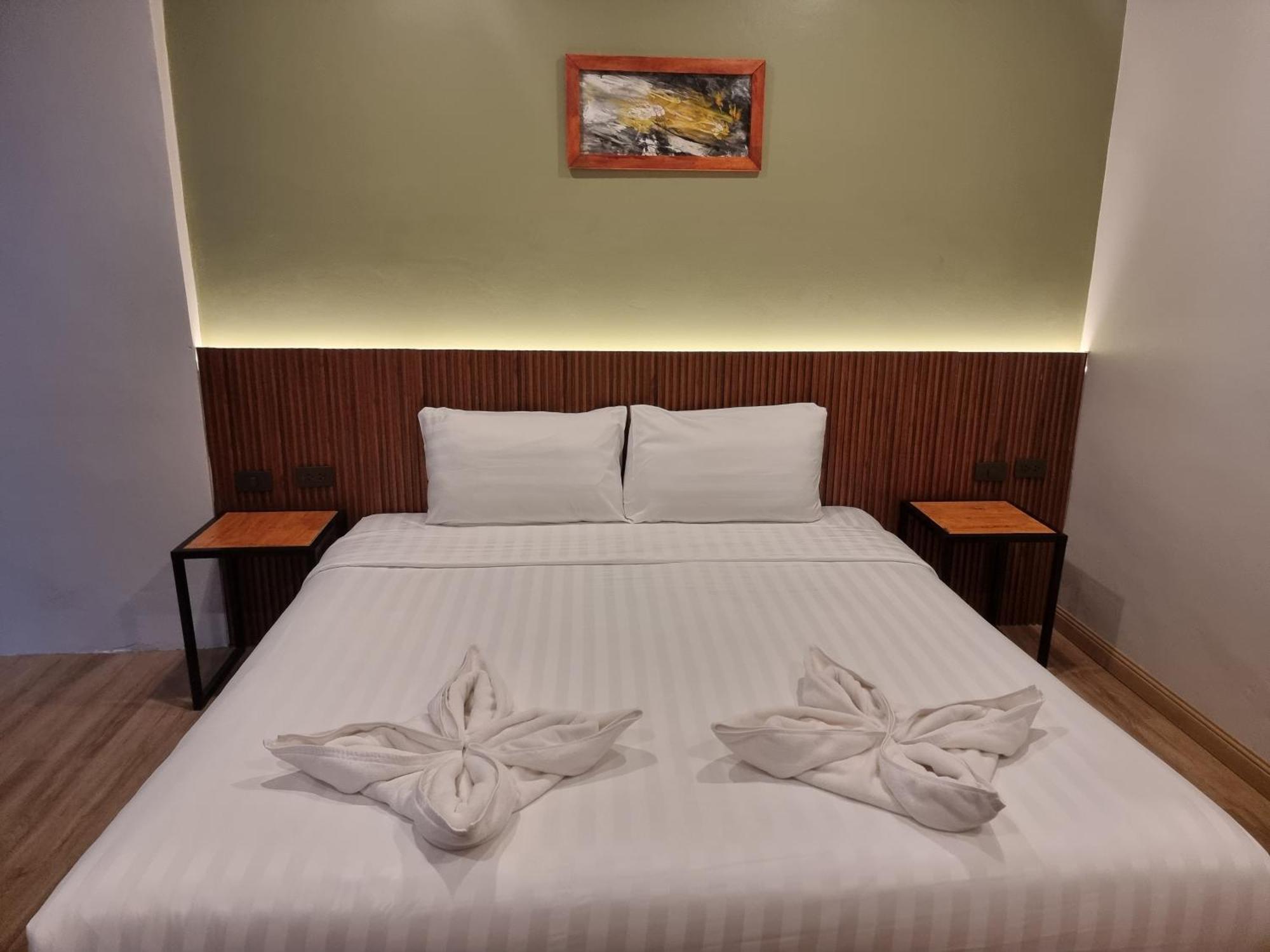 Superior King Room,1642759651:JPEG