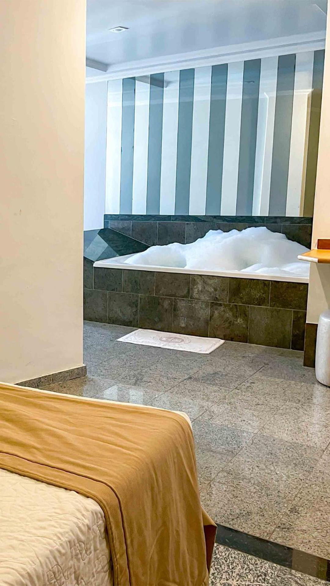 Suite Spa Bath