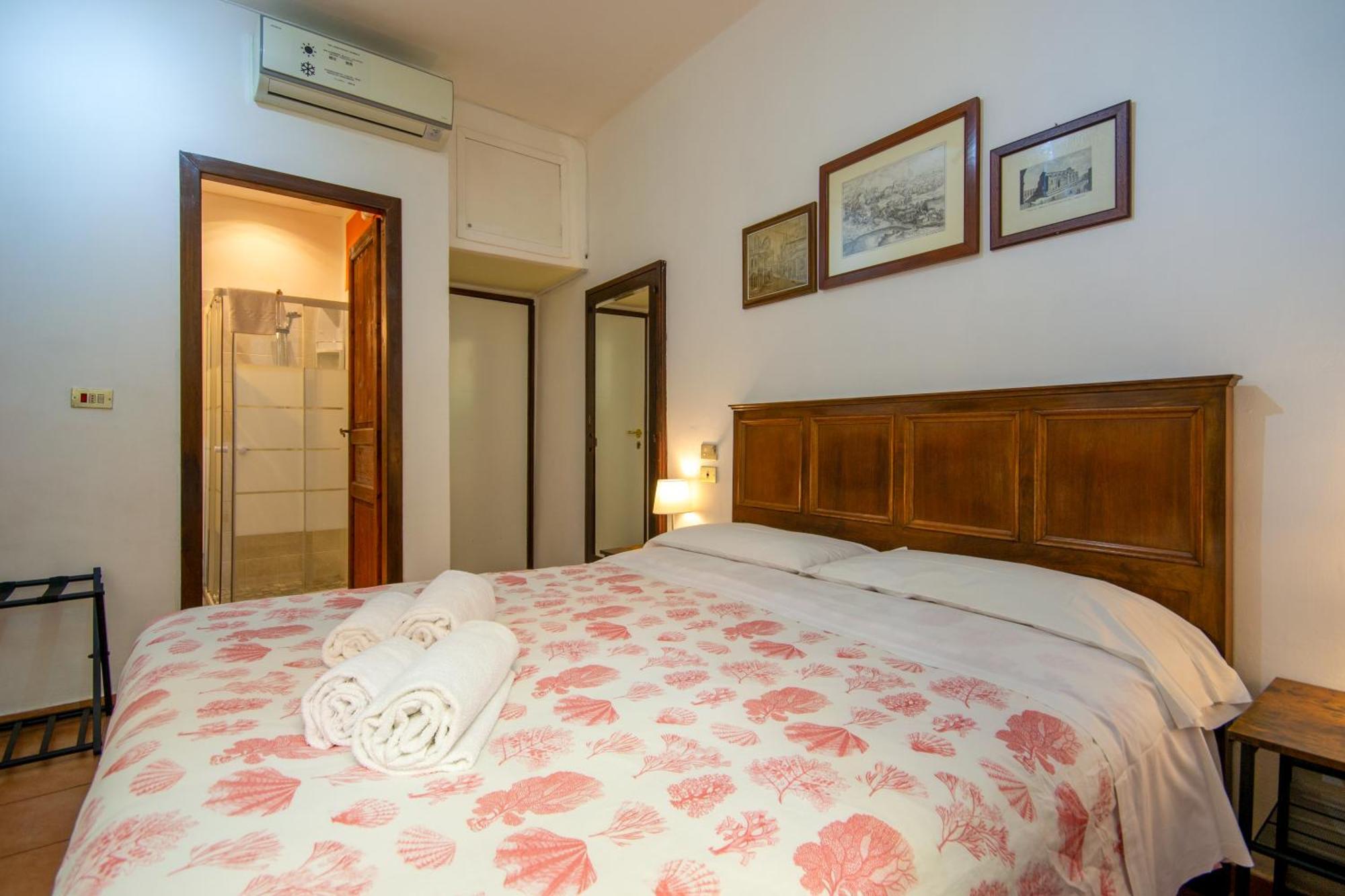 Deluxe Double or Twin Room,1643135157:JPEG