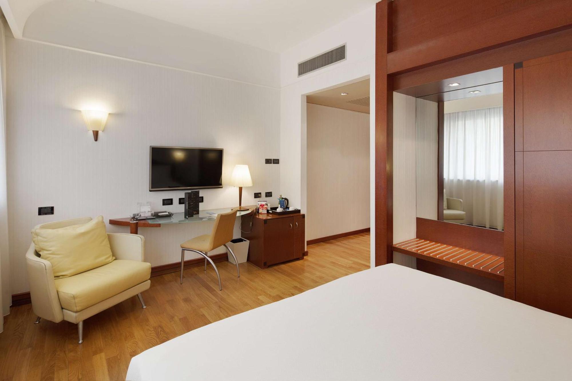 Superior Double Room,1697794597:JPEG