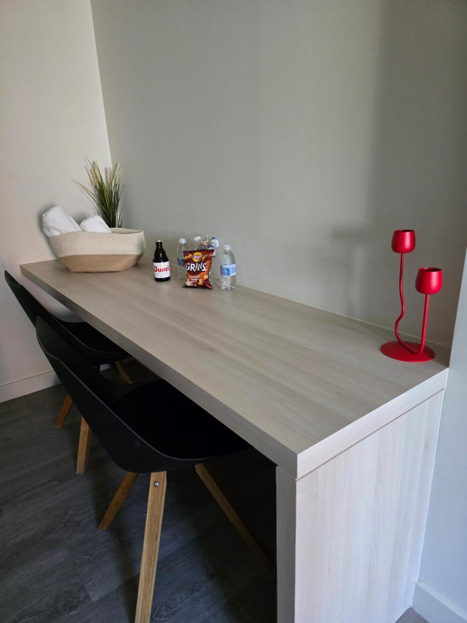 Eenpersoonskamer met Gedeelde Badkamer