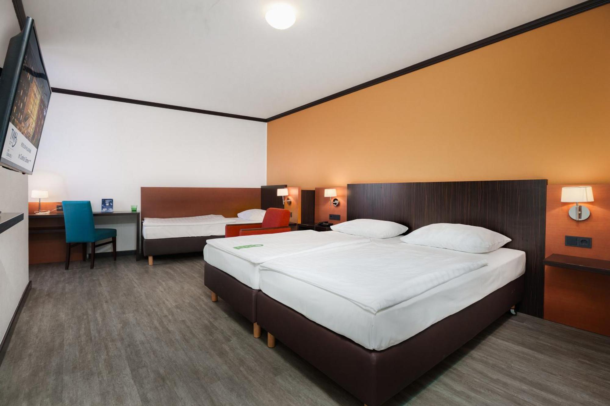 Comfort Triple Room