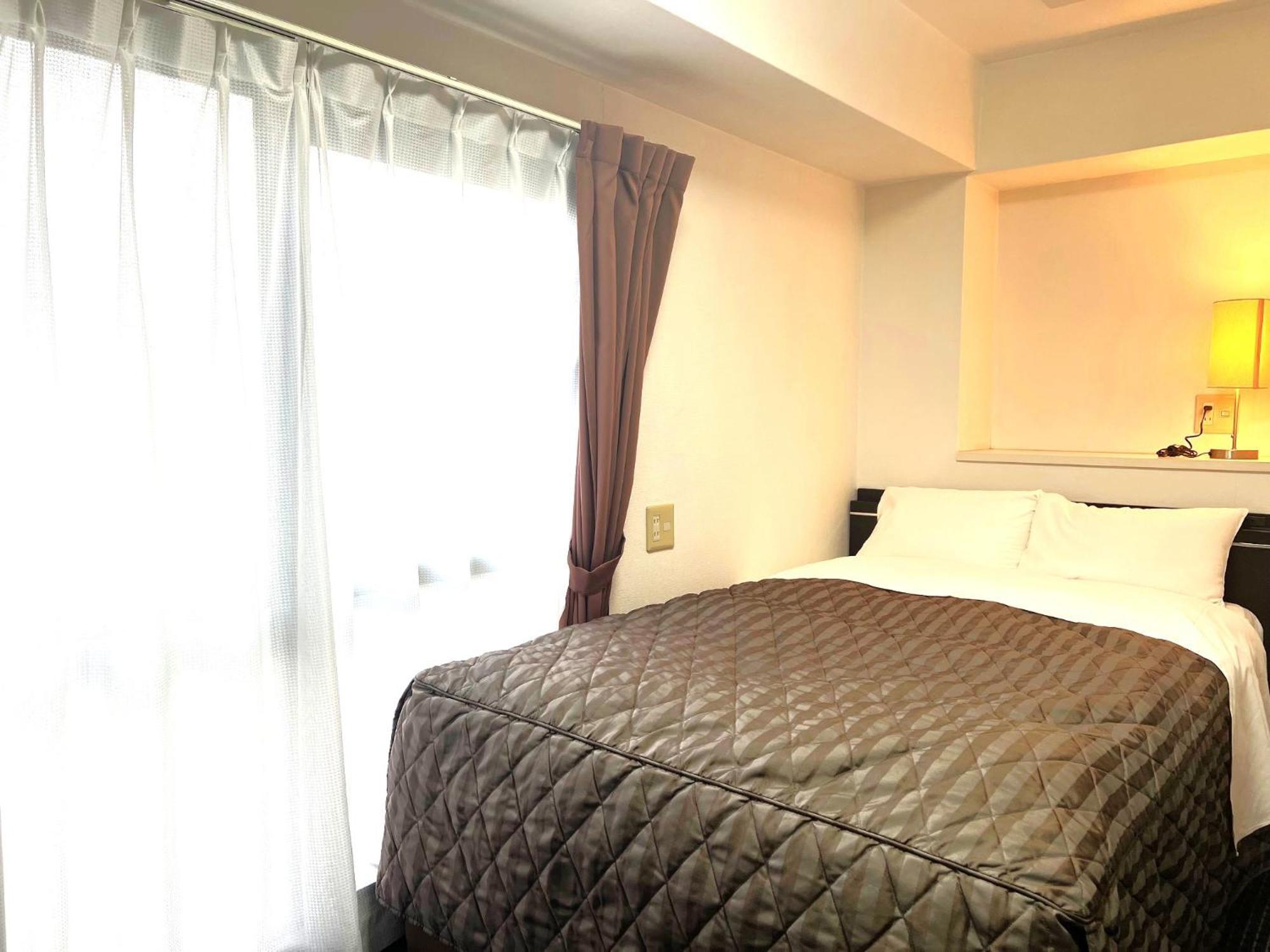 Habitación Doble con 1 cama doble pequeña - No fumadores