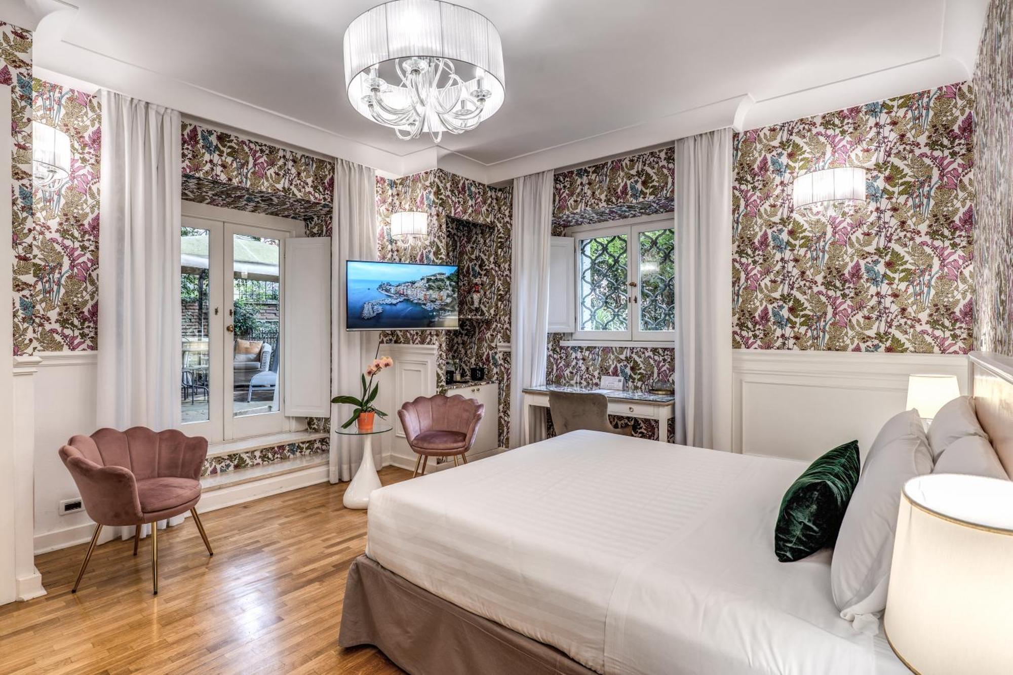 Superior King Room