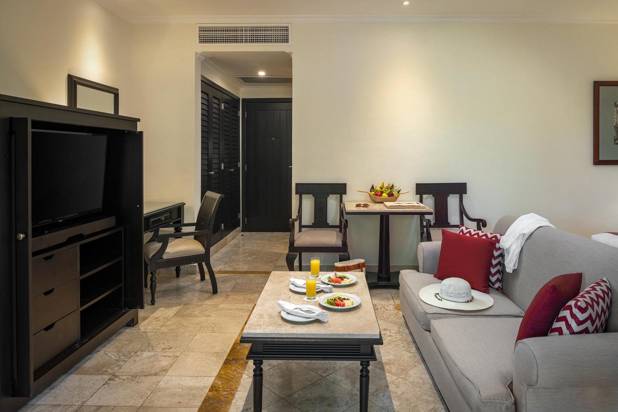 Deluxe Junior Suite,1672564941:JPEG