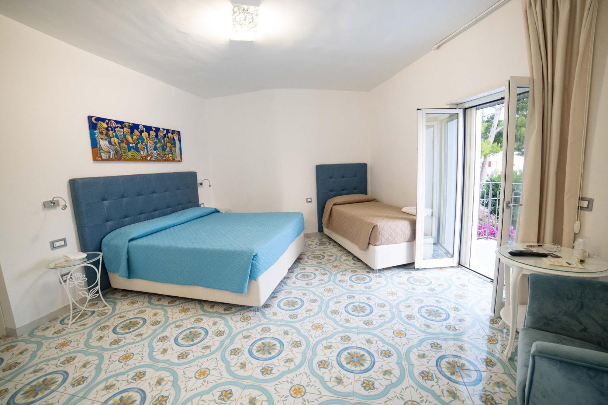 Triple Room Terrace Annex