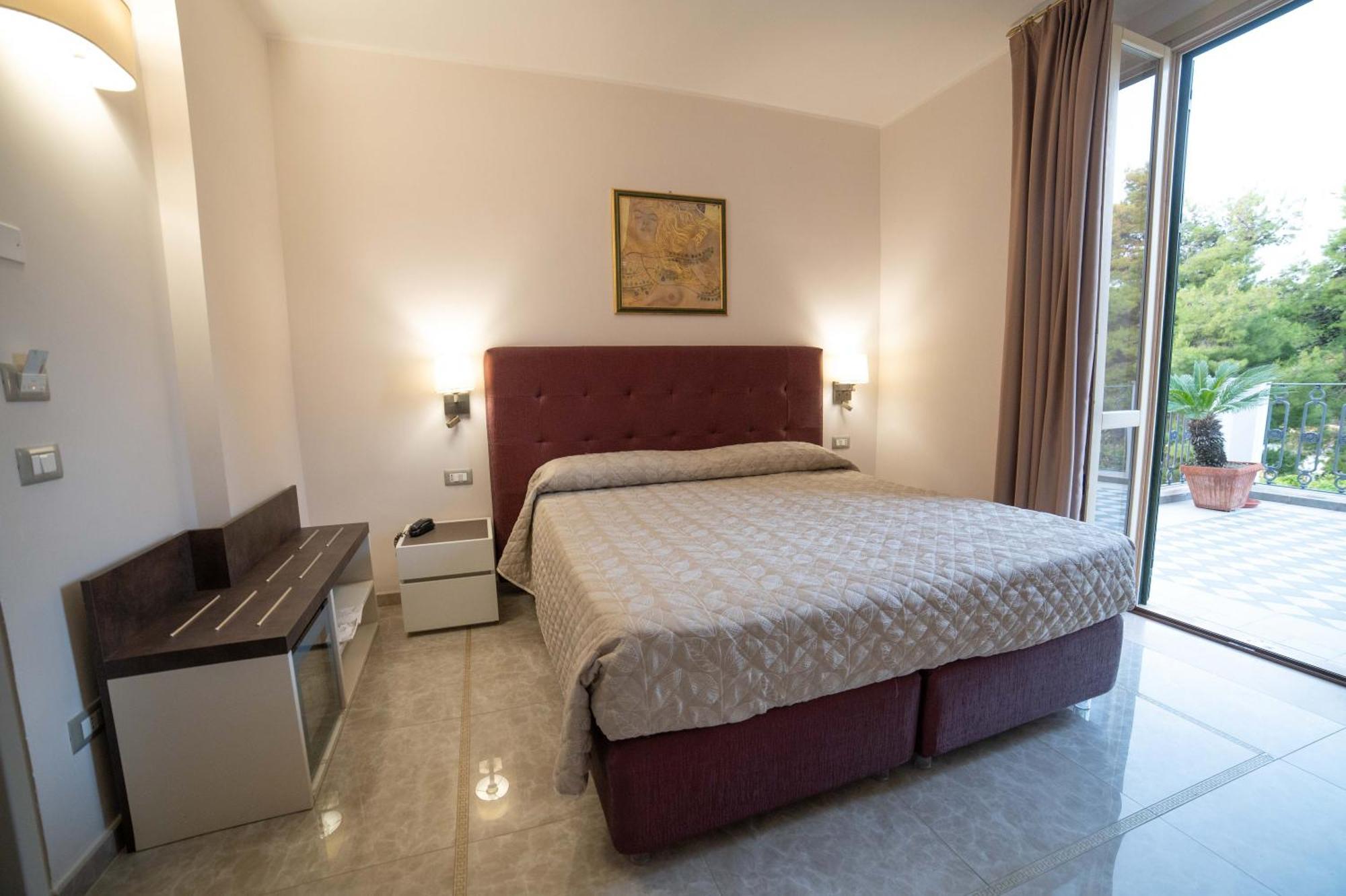 Double or Twin Room Terrace