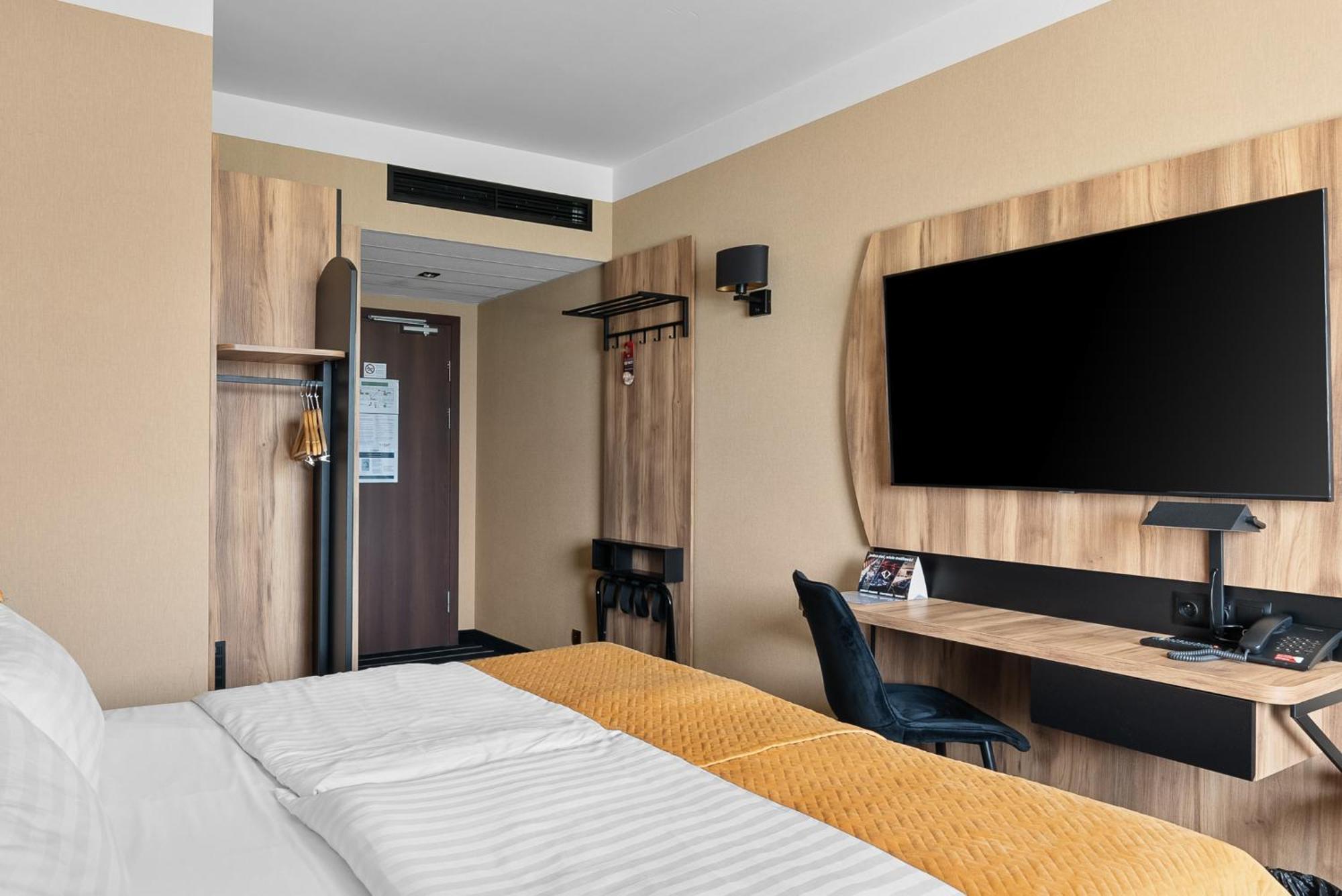 Business Single Room