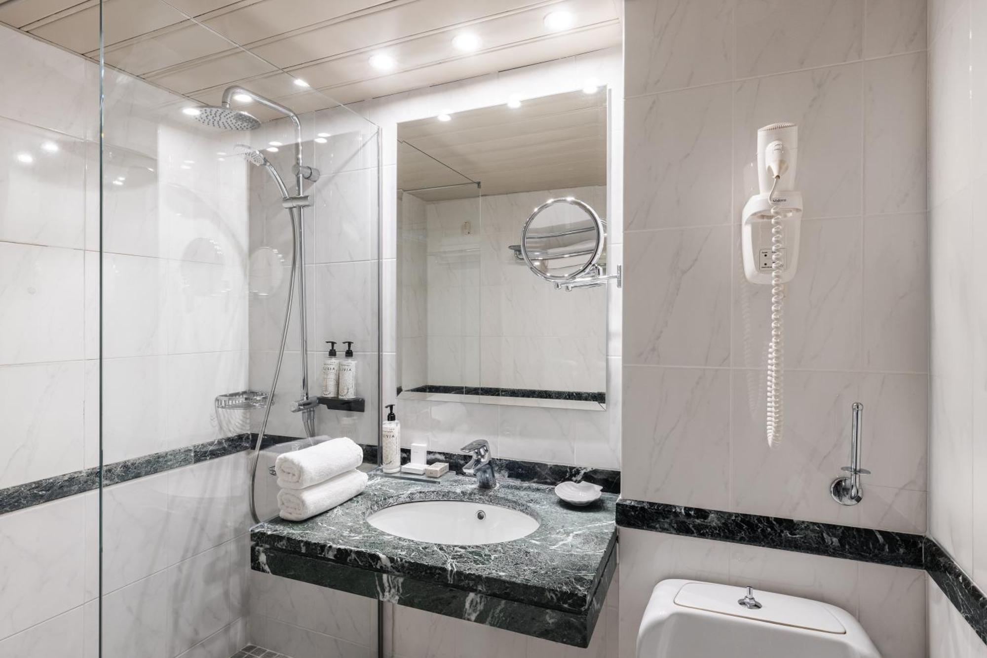 Superior Double or Twin Room,1679567263:JPEG