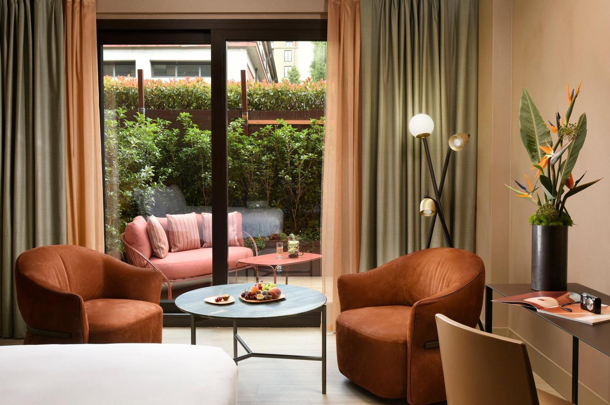 Junior Suite Private Garden