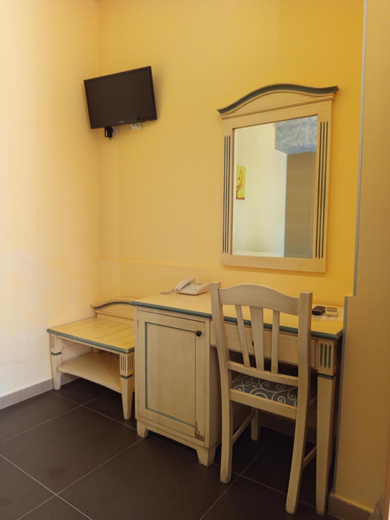 Double Room,1685074843:JPEG