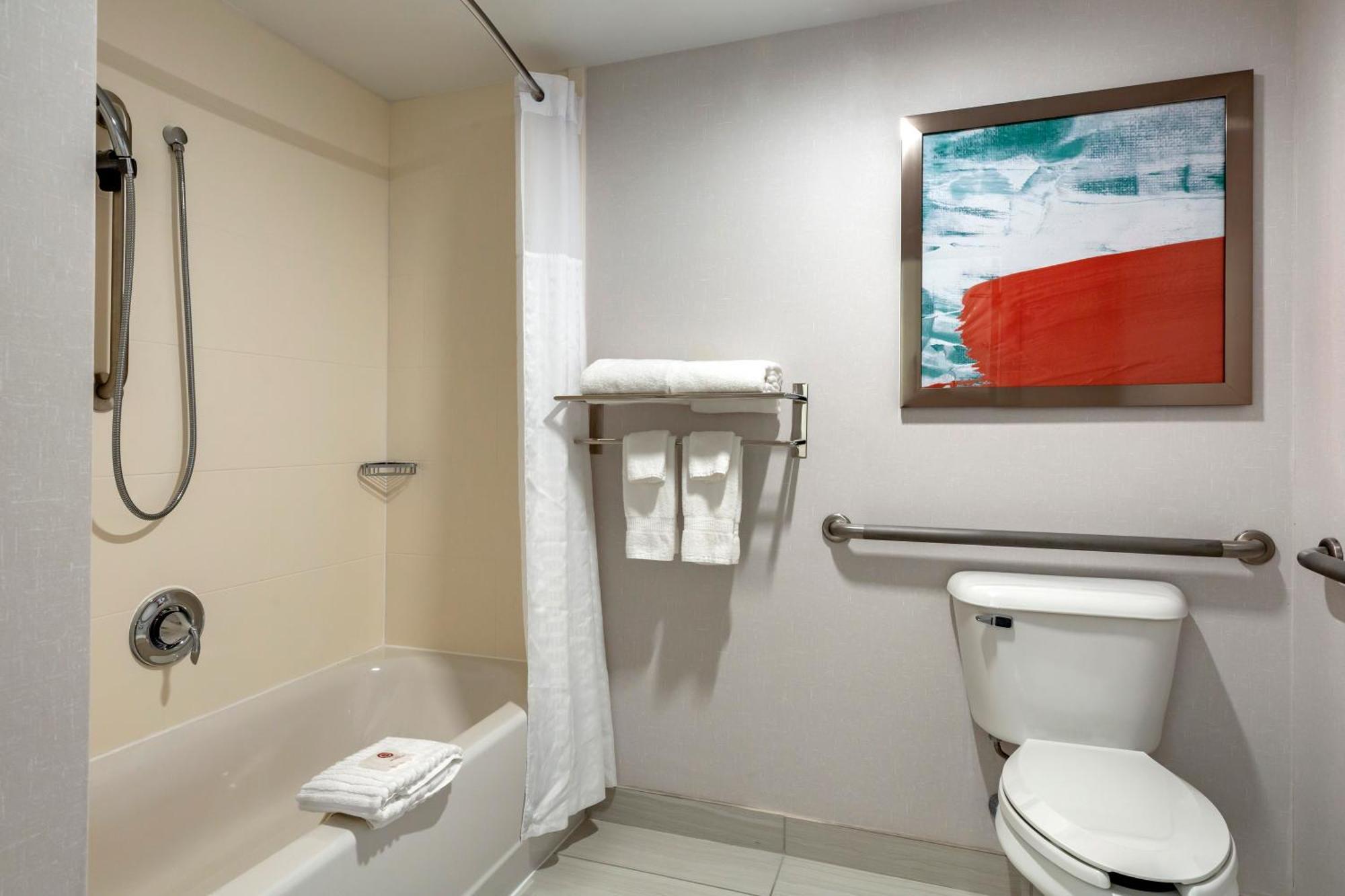 Queen Room with Two Queen Beds with Accessible Tub - Accessible/Non Smoking