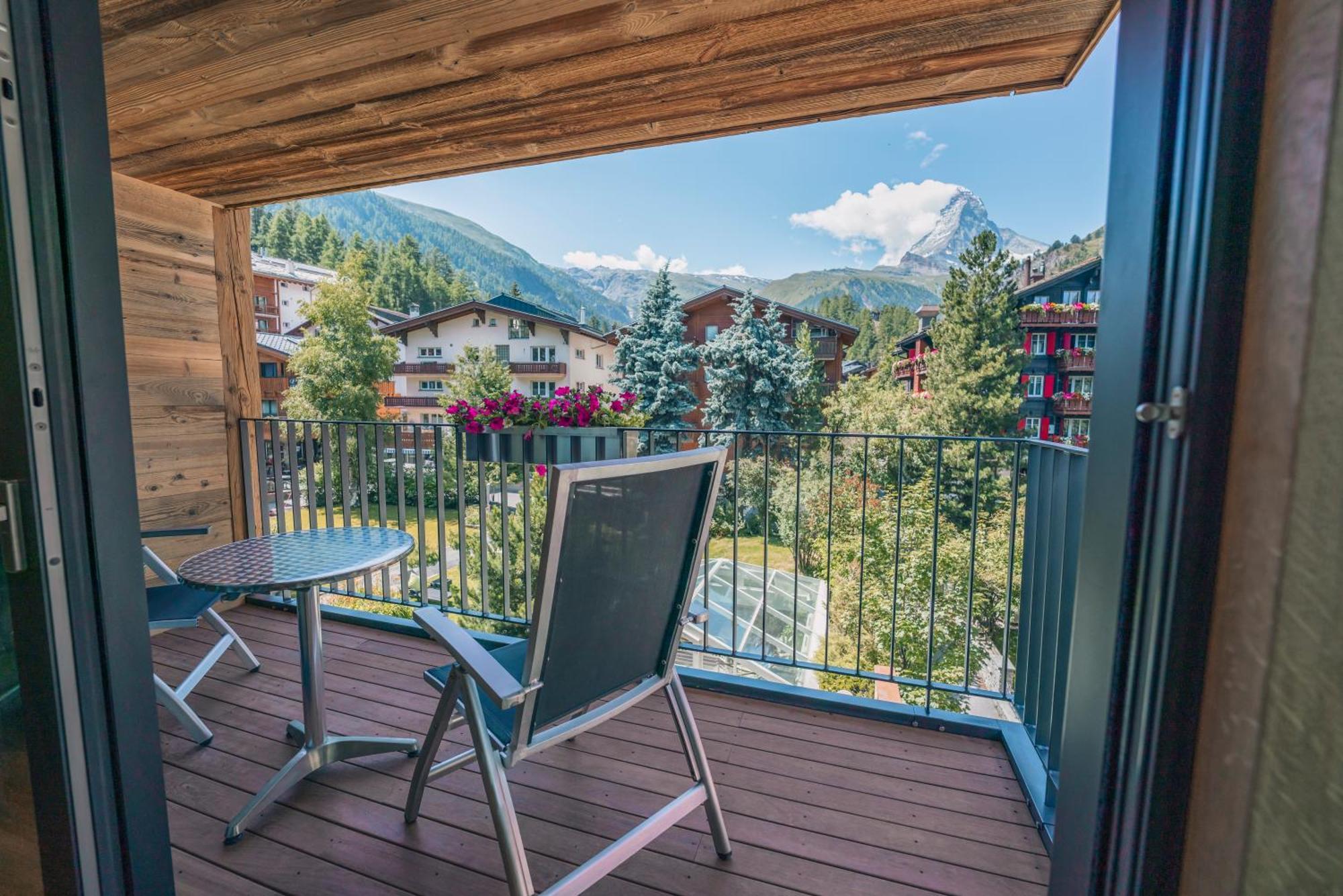 Boutique Double Room with Matterhorn View,1691989591:JPEG