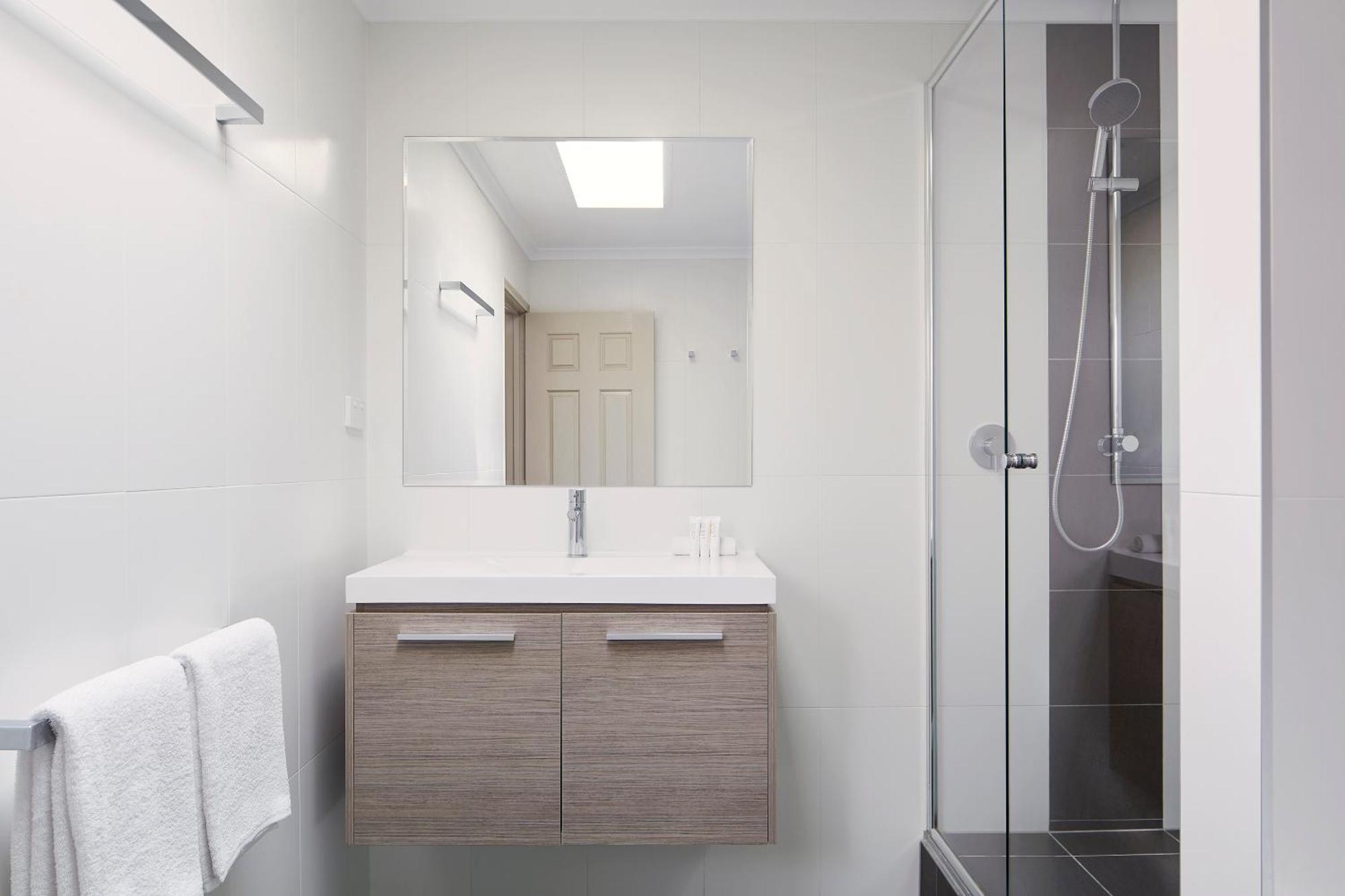 One-Bedroom Deluxe Apartment