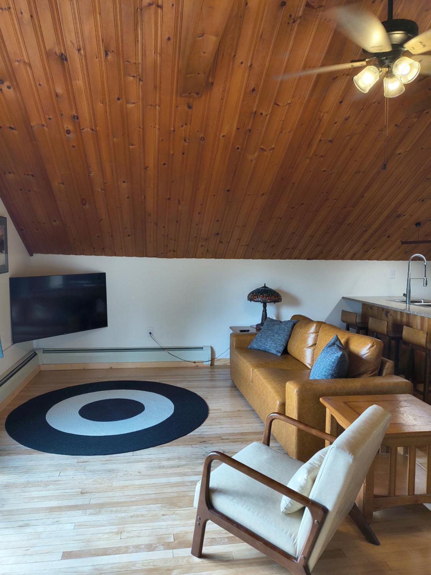 2 Bedroom Suite