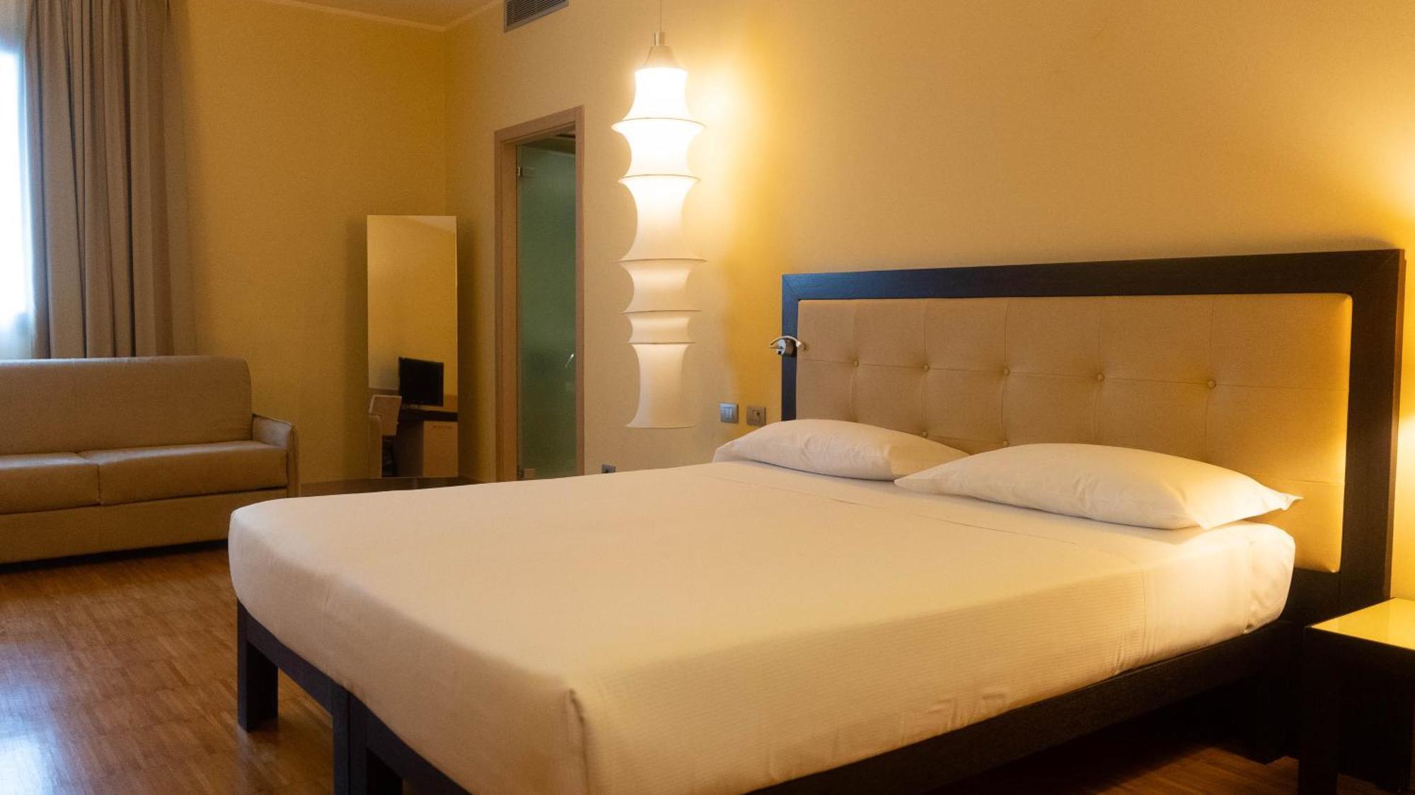 Executive Triple Room,1697796523:JPEG