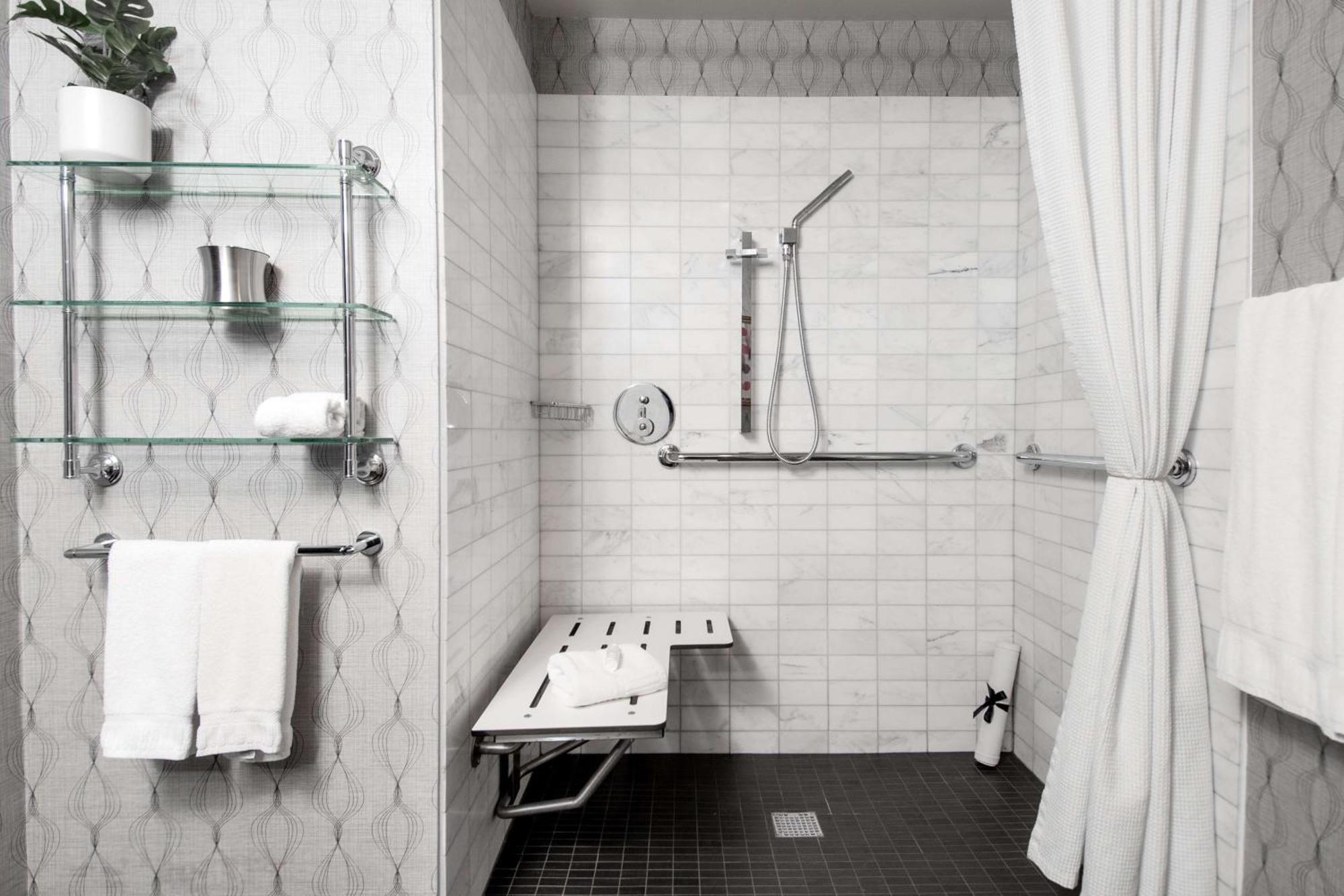Deluxe Room Two Double Beds Roll Shower Mobility Accessible,1697837292:JPEG