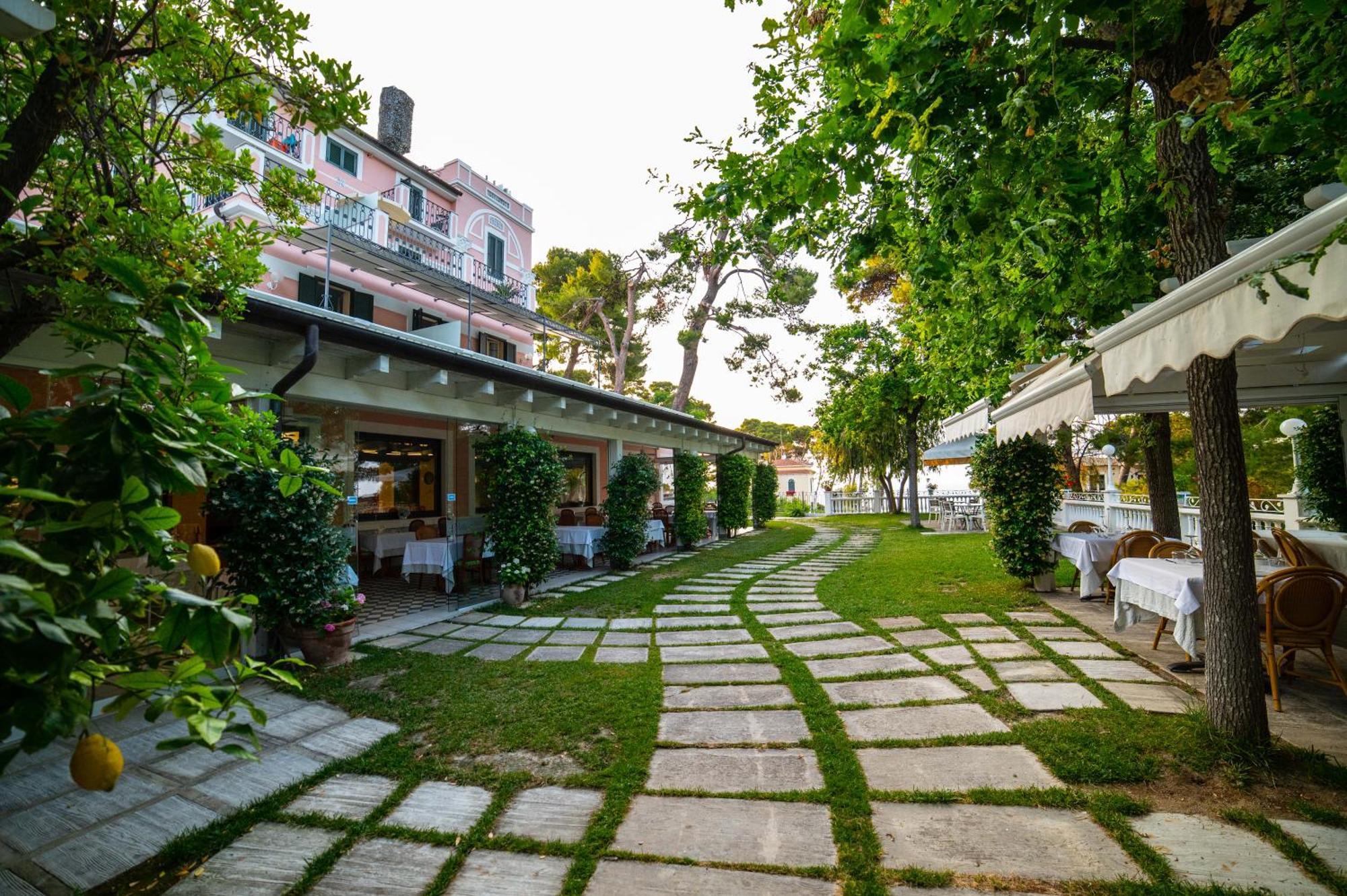 Double or Twin Room Terrace