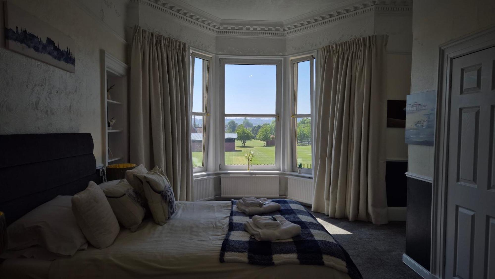 Triple Room City View