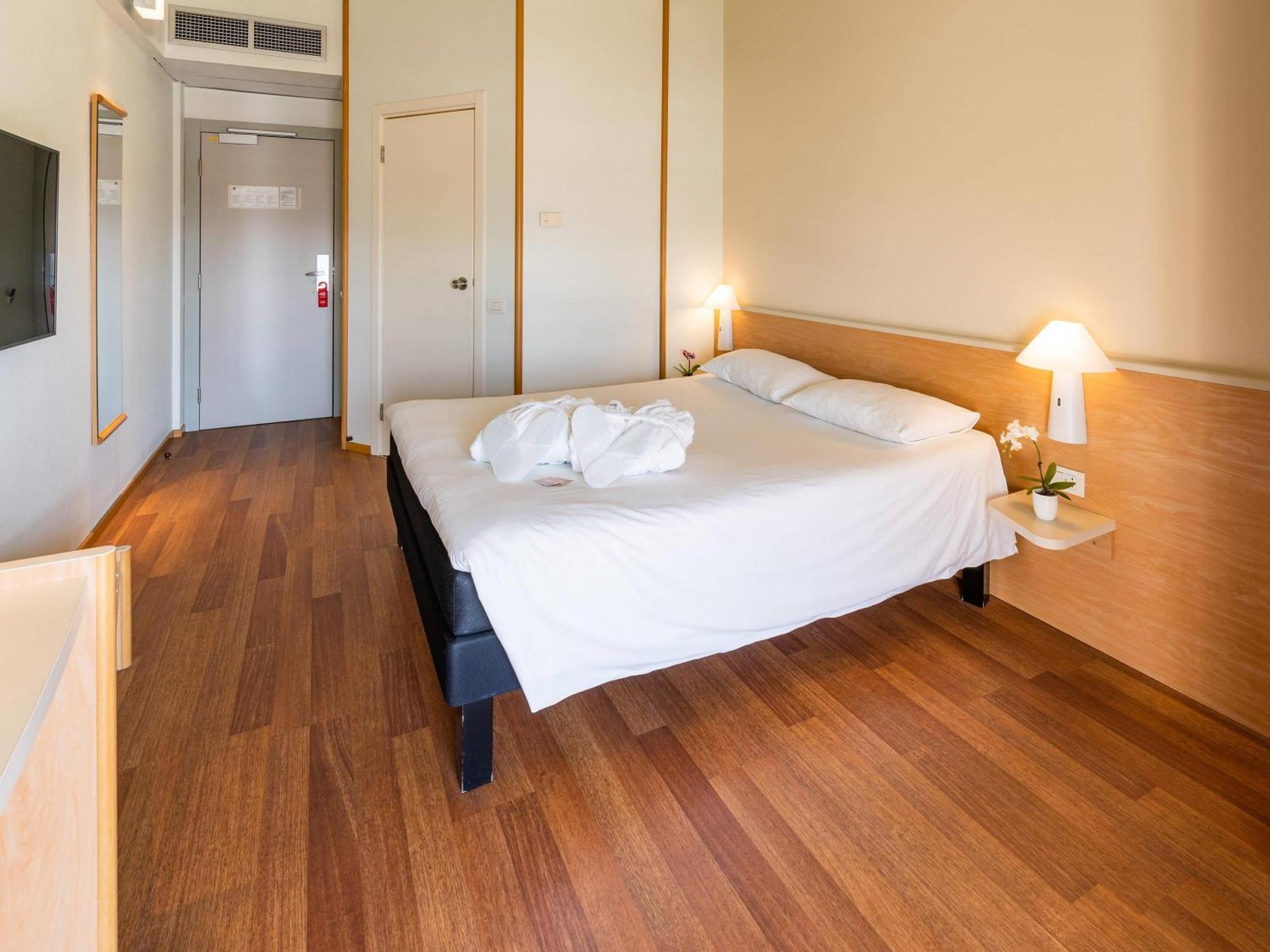 Executive Double Room,1704847724:JPEG