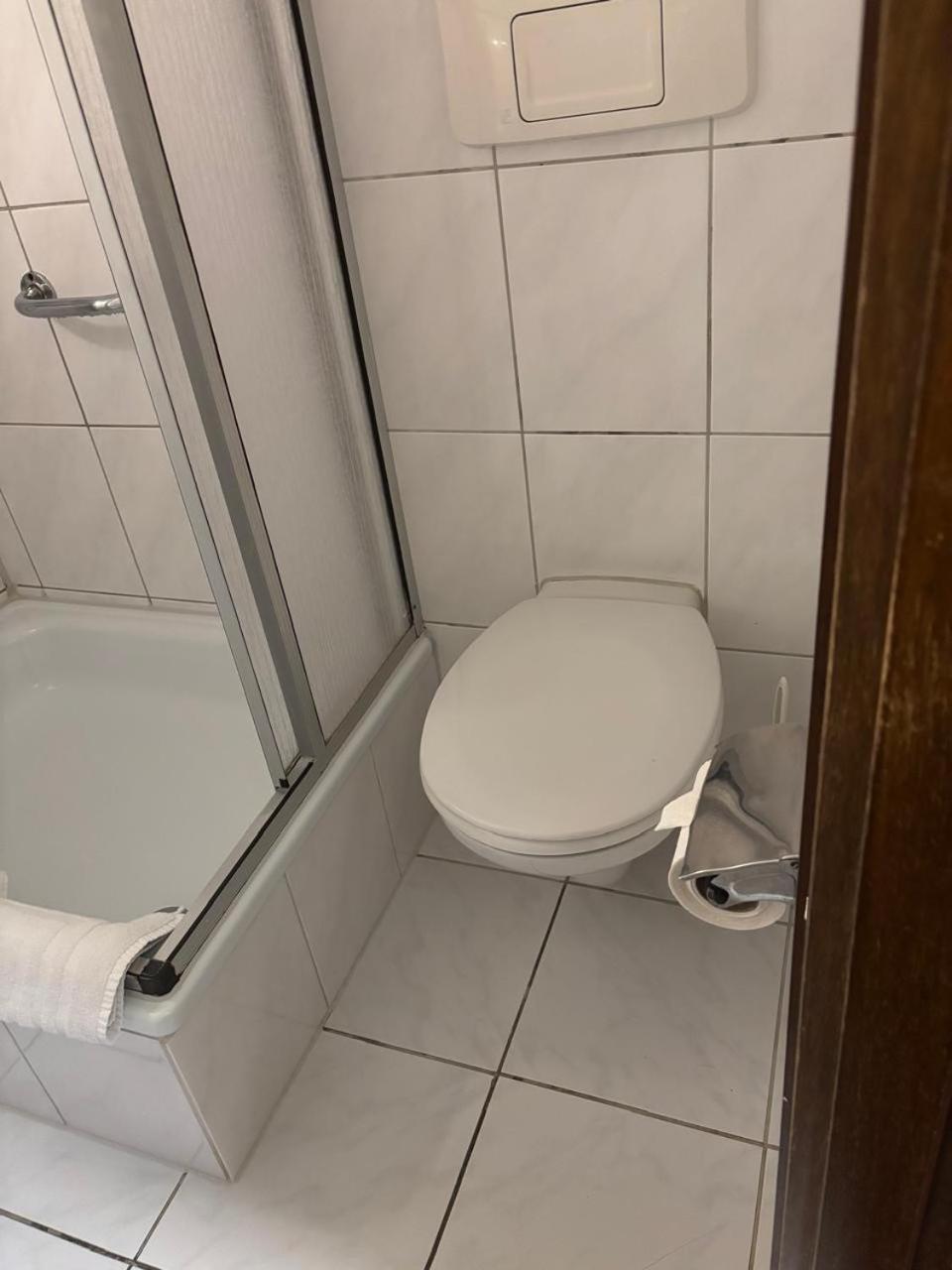 Double Room Private External Bathroom