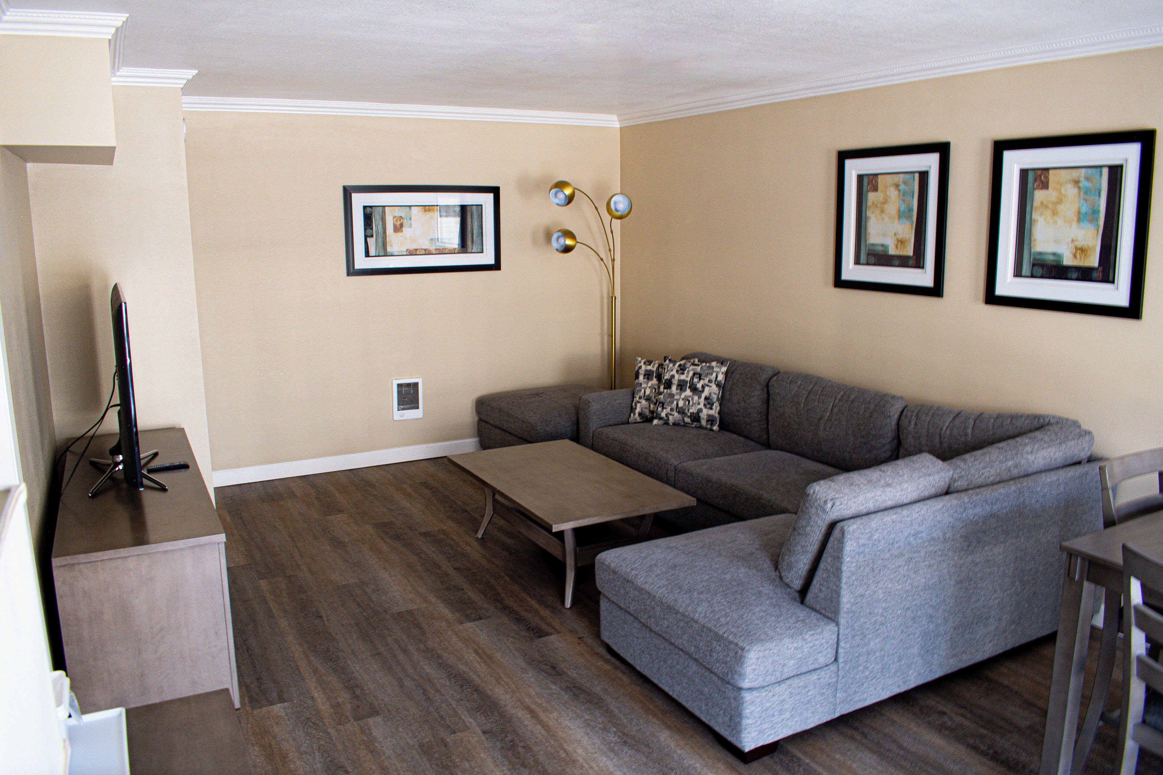 One-Bedroom King Suite Non-Smoking