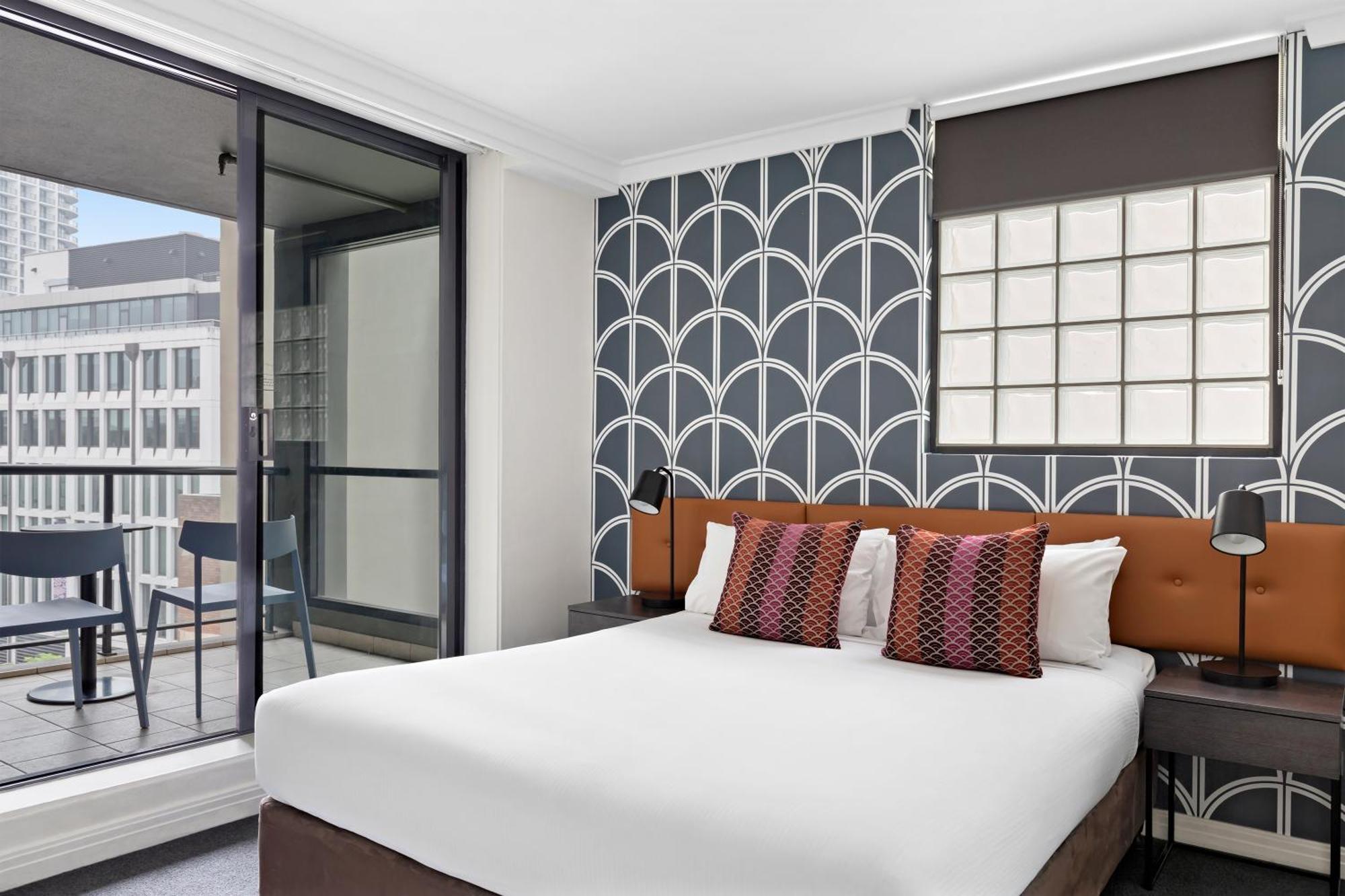 One-Bedroom Suite One Queen Bed
