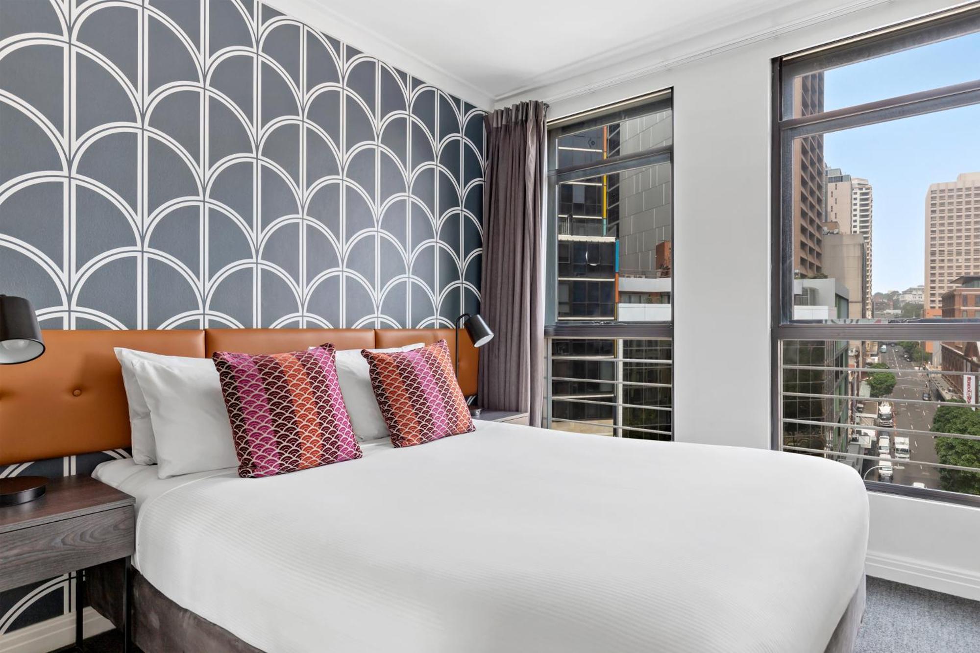 One-Bedroom Apartment One Queen Bed