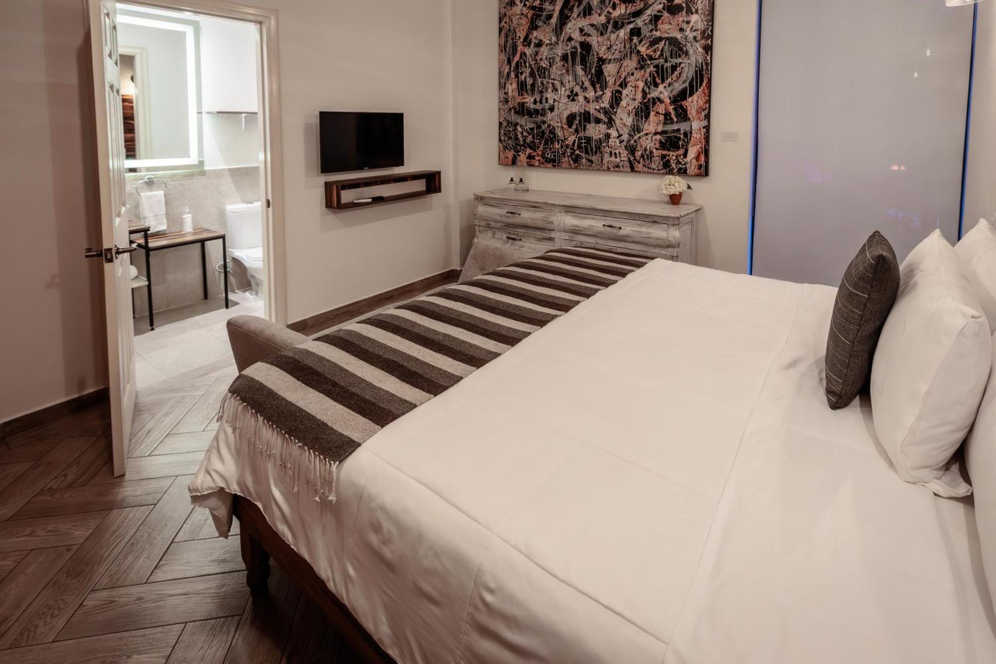 Standard Suite