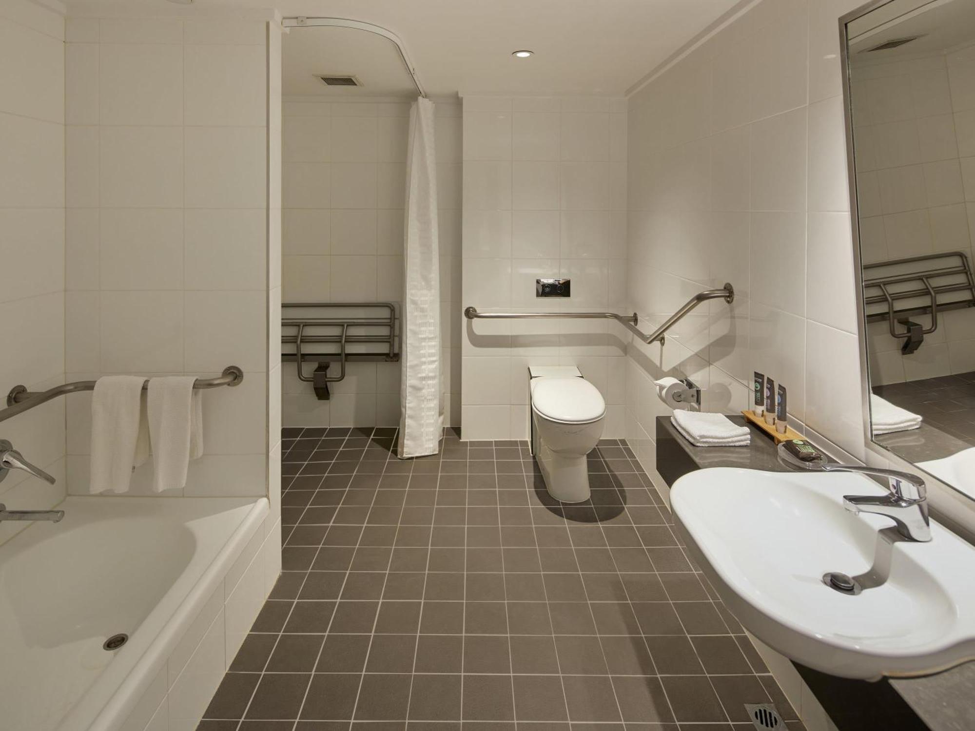 Accessible Room King Bed