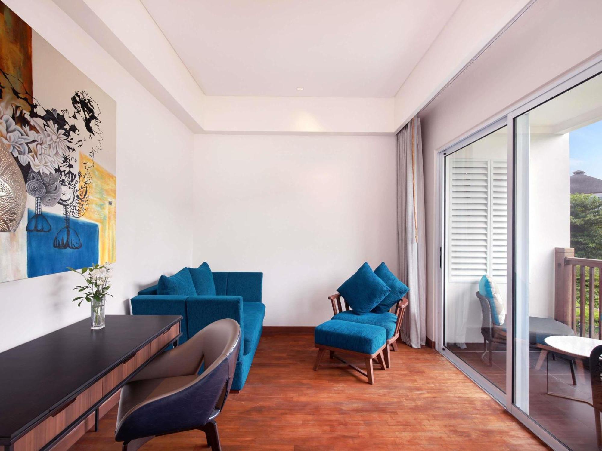 Junior Suite with Two Single Beds,1718566498:JPEG