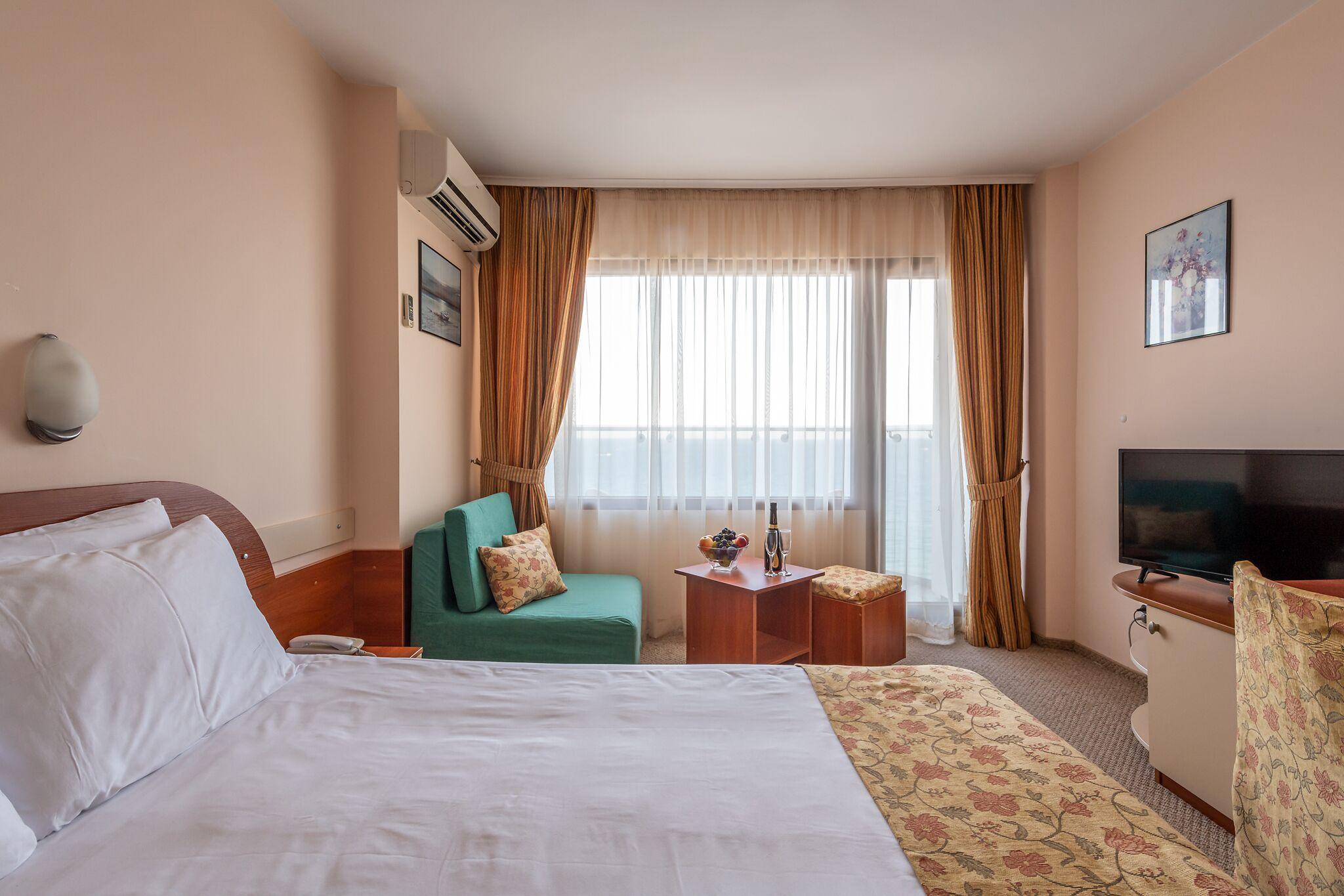 Double Room Frontal Sea View