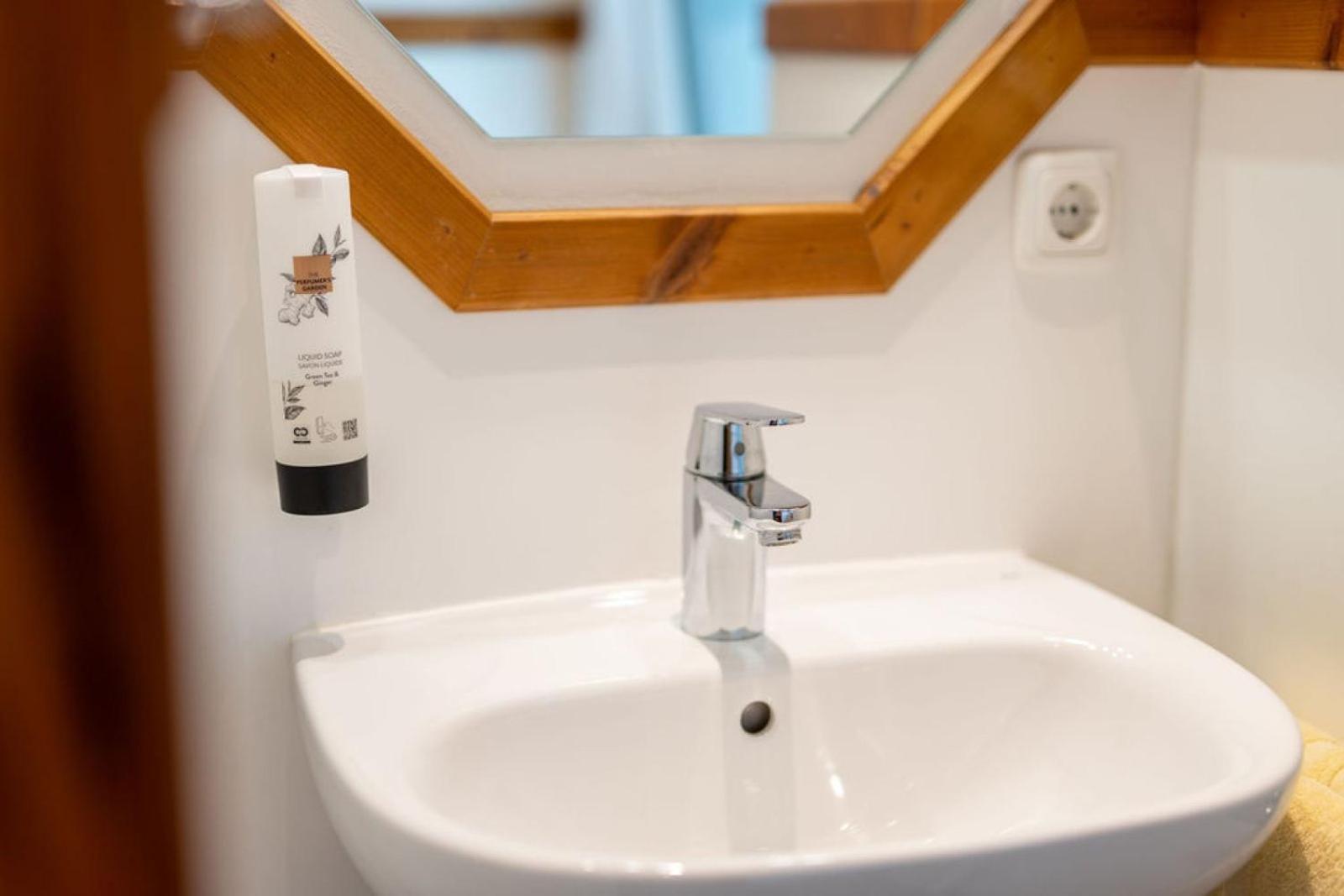 Budget Double Room,1742674750:JPEG