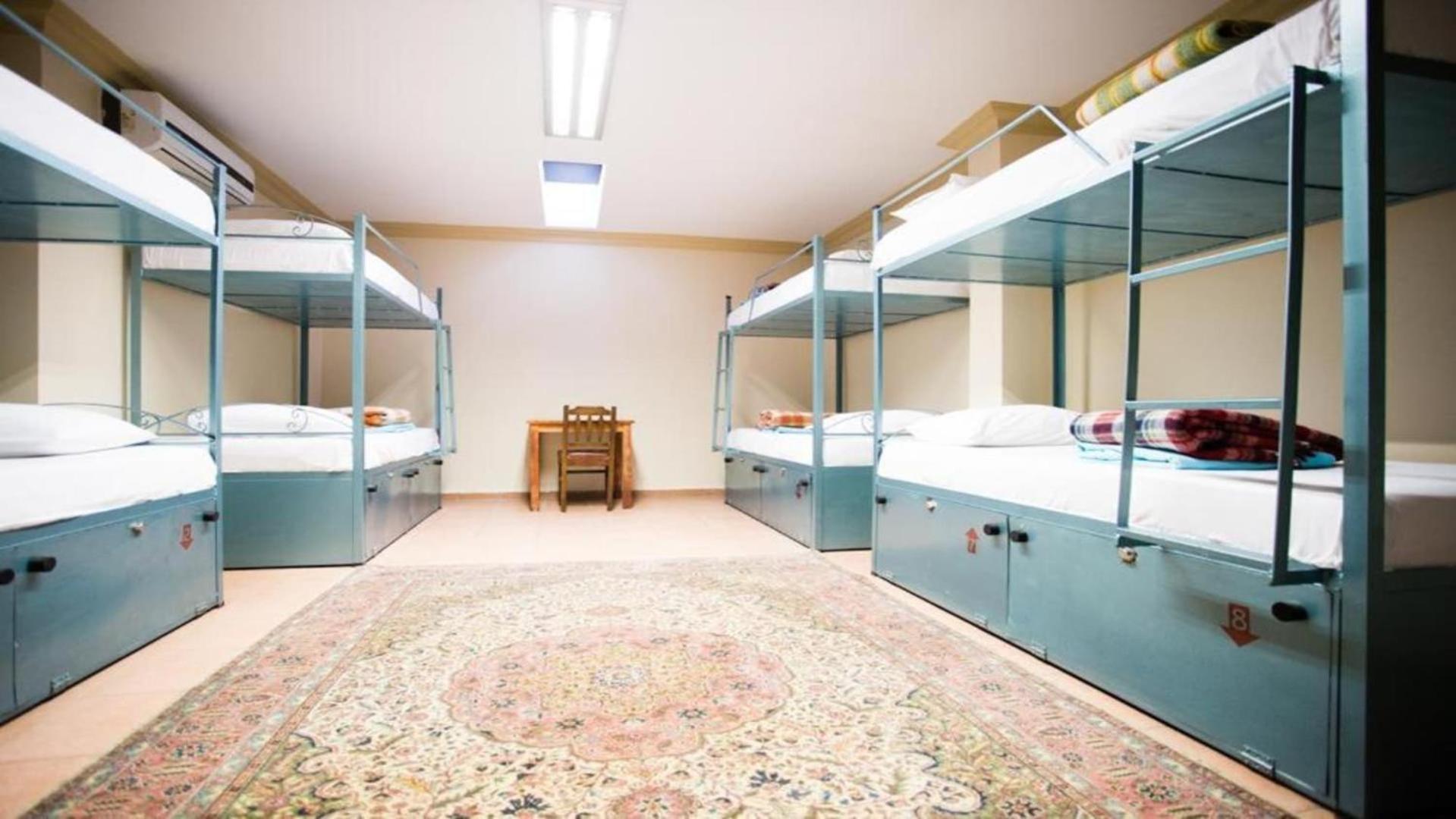 Bed 10-Bed Mixed Dormitory Room
