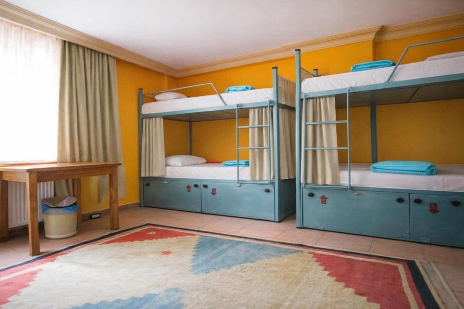 Bunk Bed in Female Dormitory Room,1742695382:JPEG