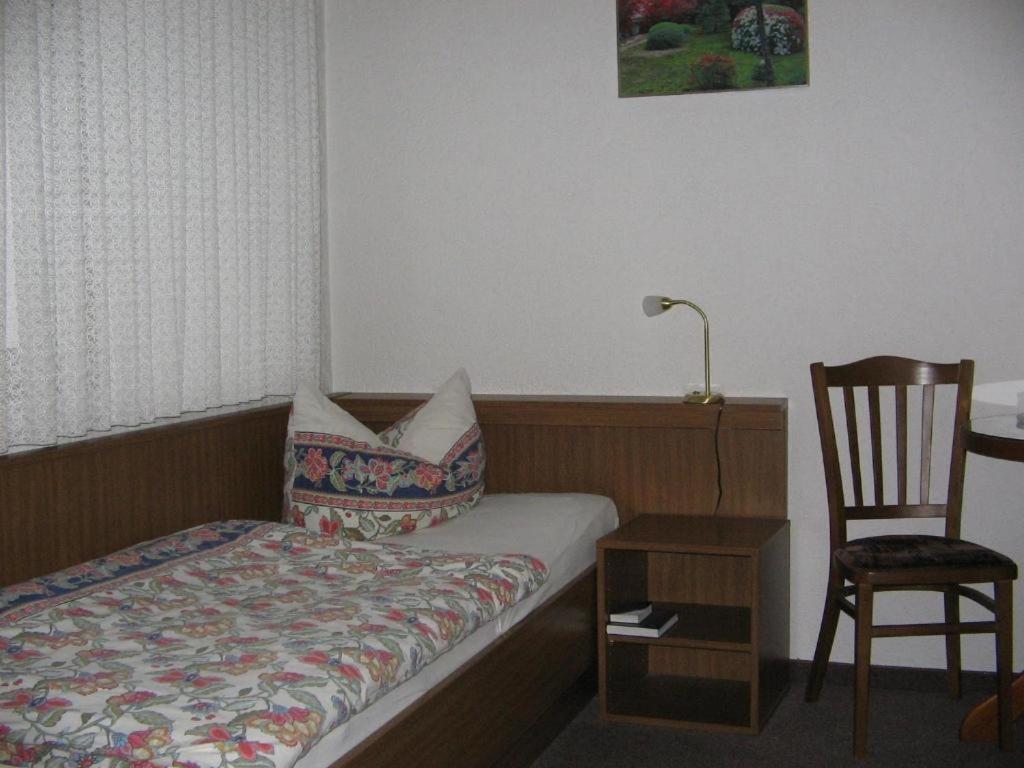 Single Room,1742848440:JPEG