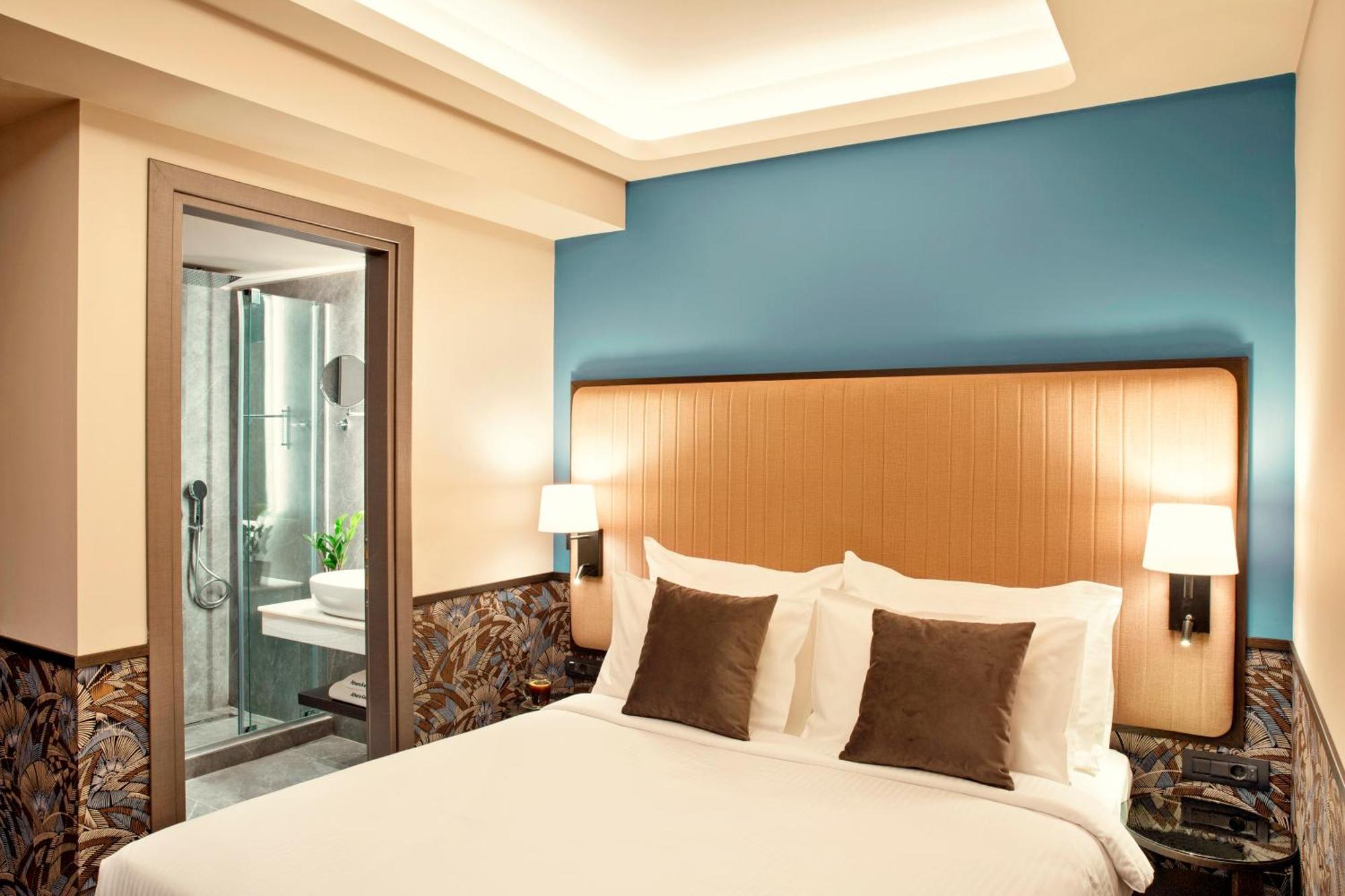 Deluxe Double Room City View