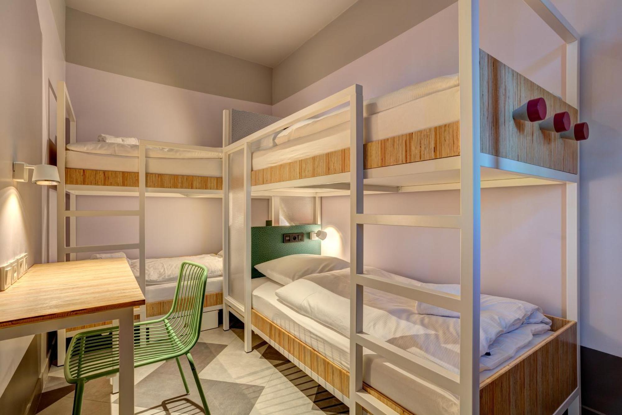 Bed 6-Bed Mixed Dormitory Room