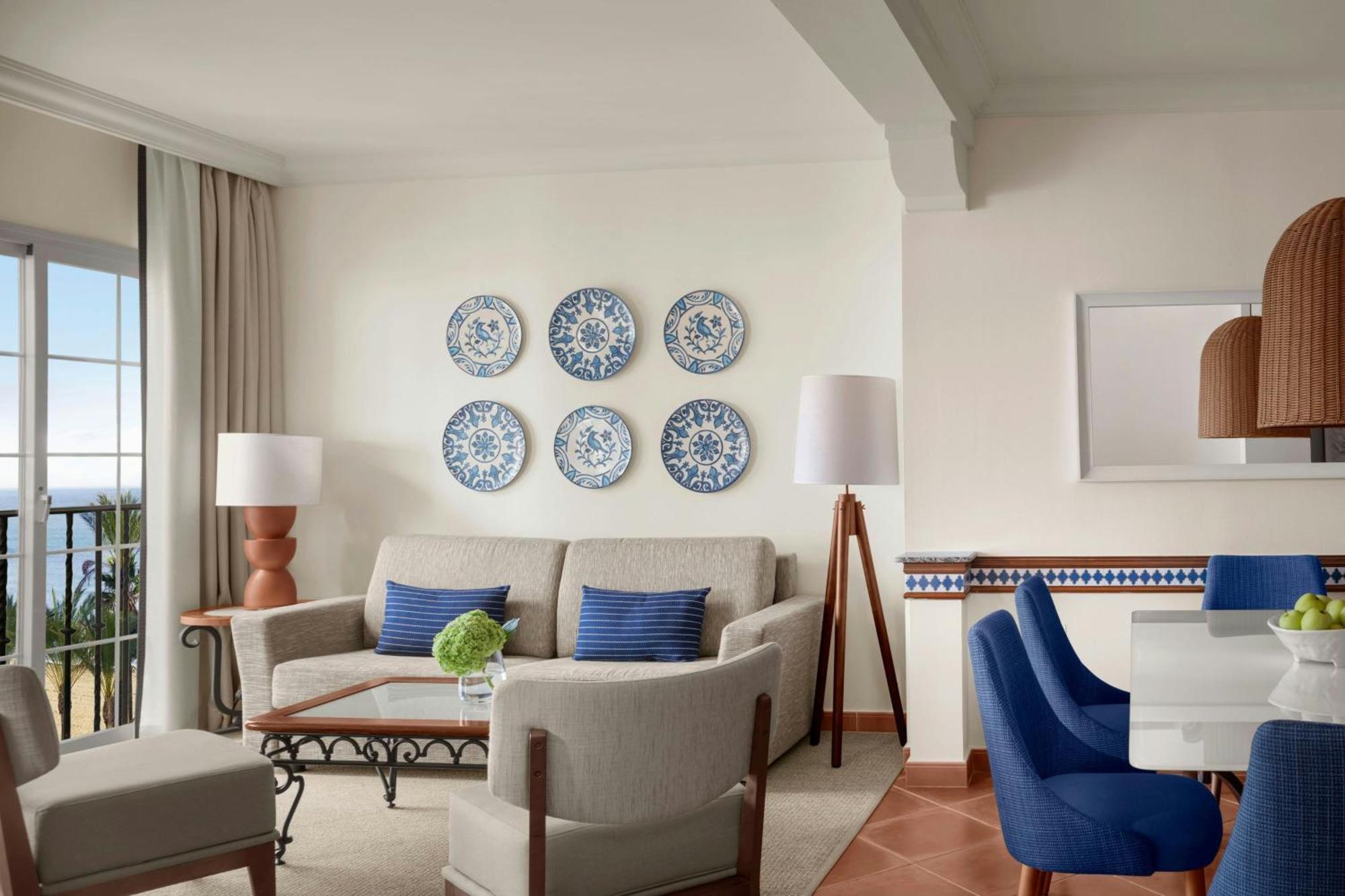 Two-Bedroom Apartment Sea View