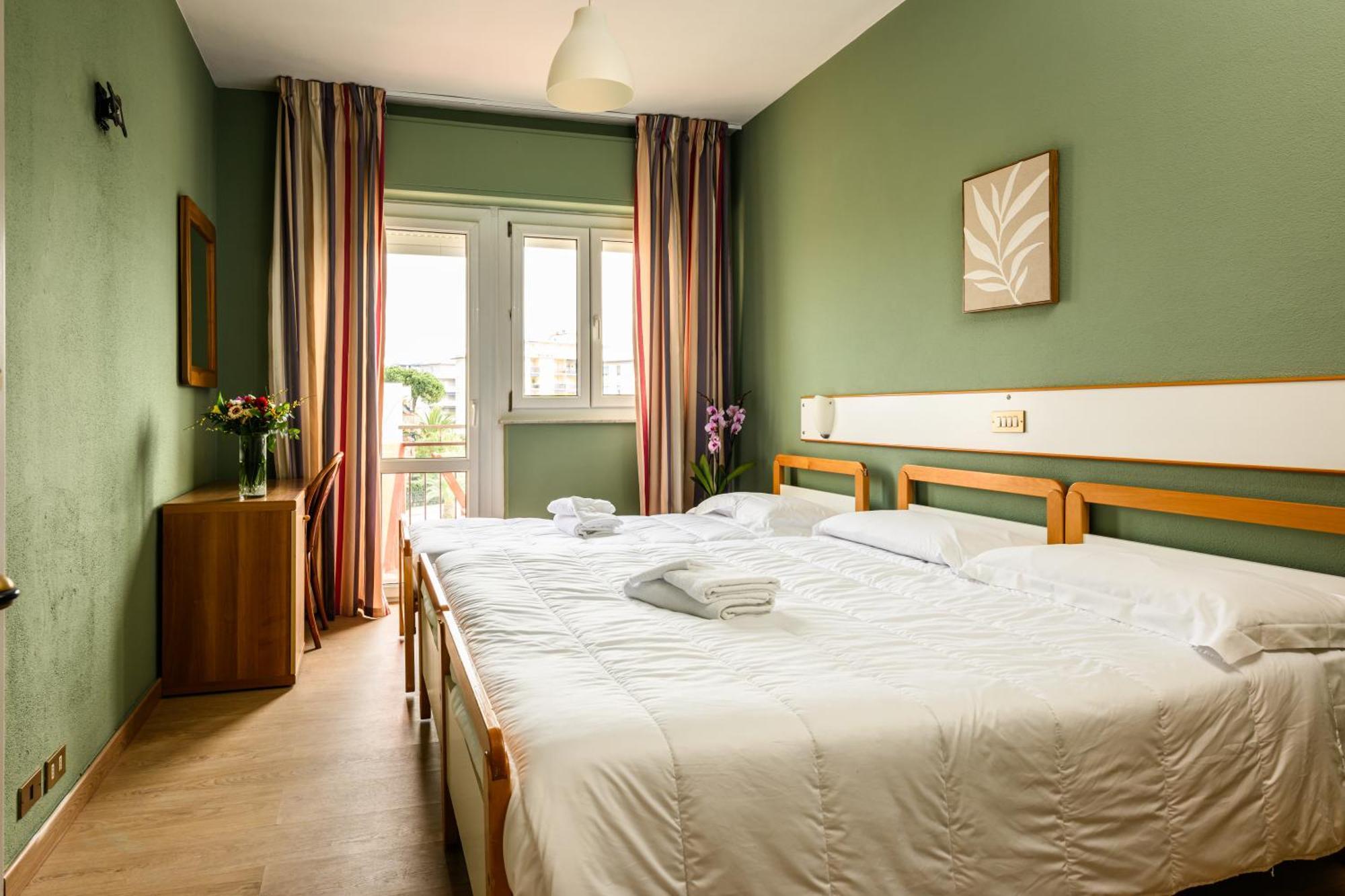 Triple Room Balcony