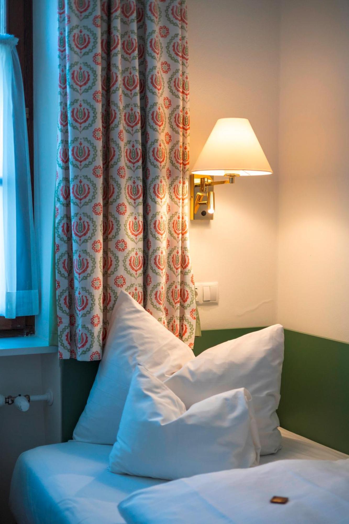 Classic Single Room