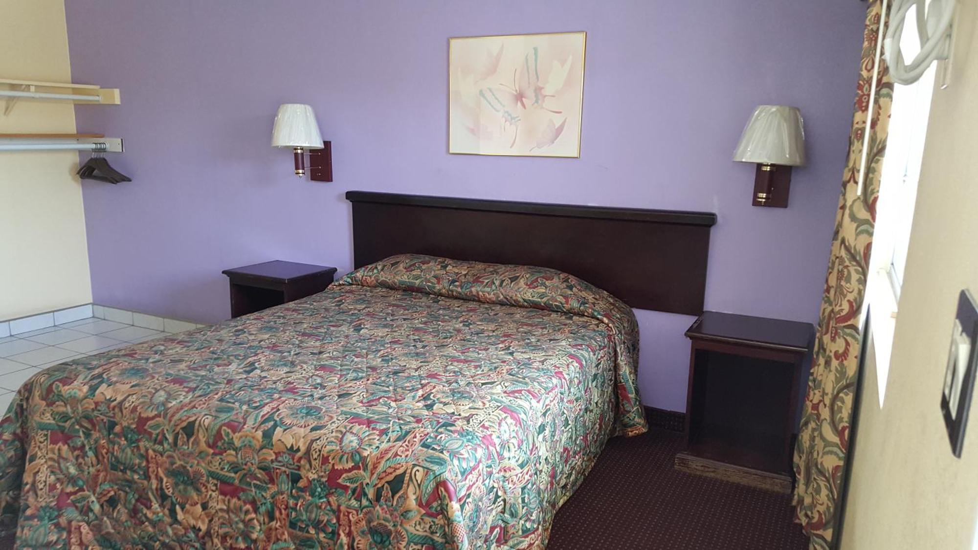 King Room,1758487516:JPEG