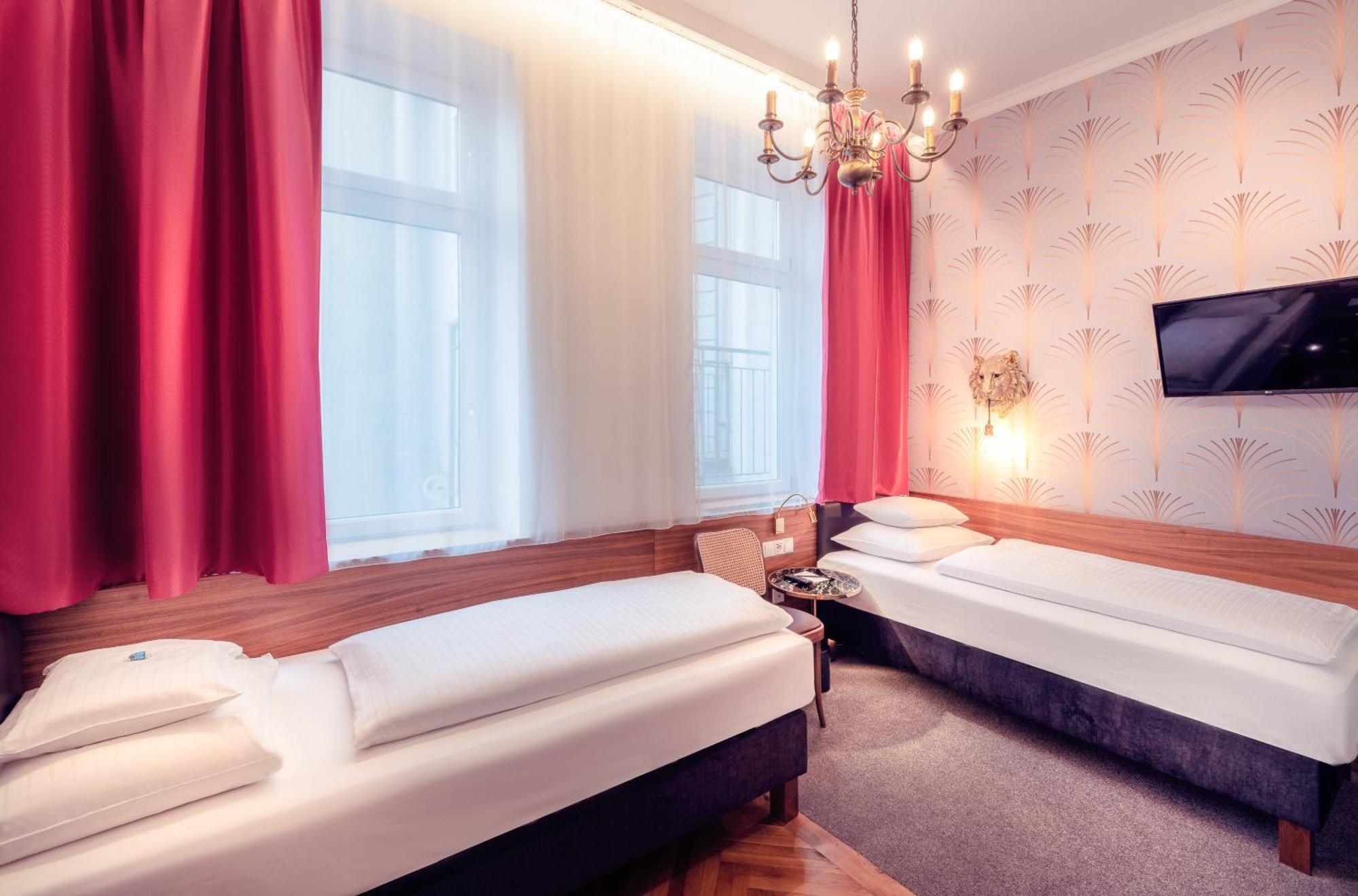 Economy Twin Room