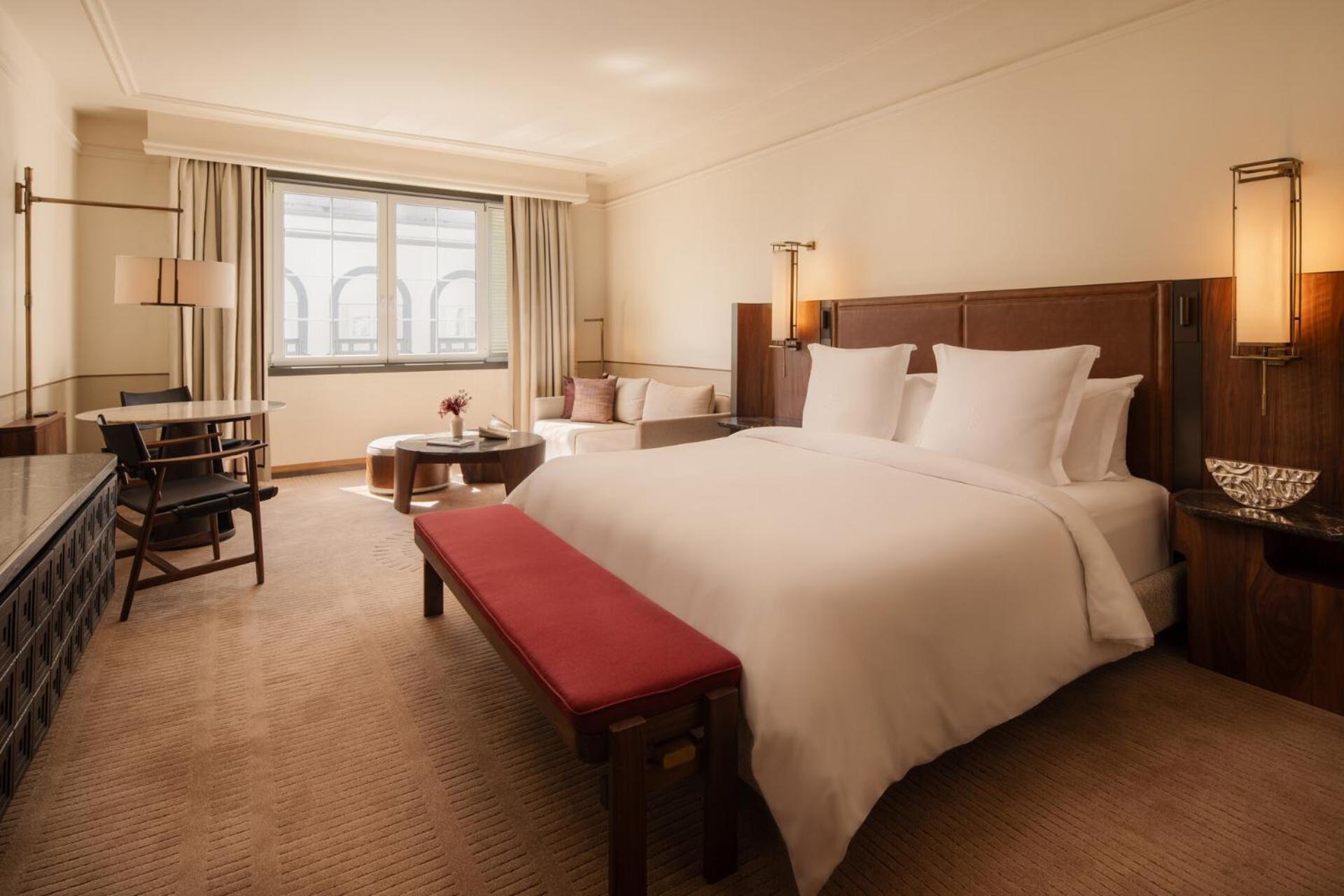 Deluxe King Room,1765583347:JPEG