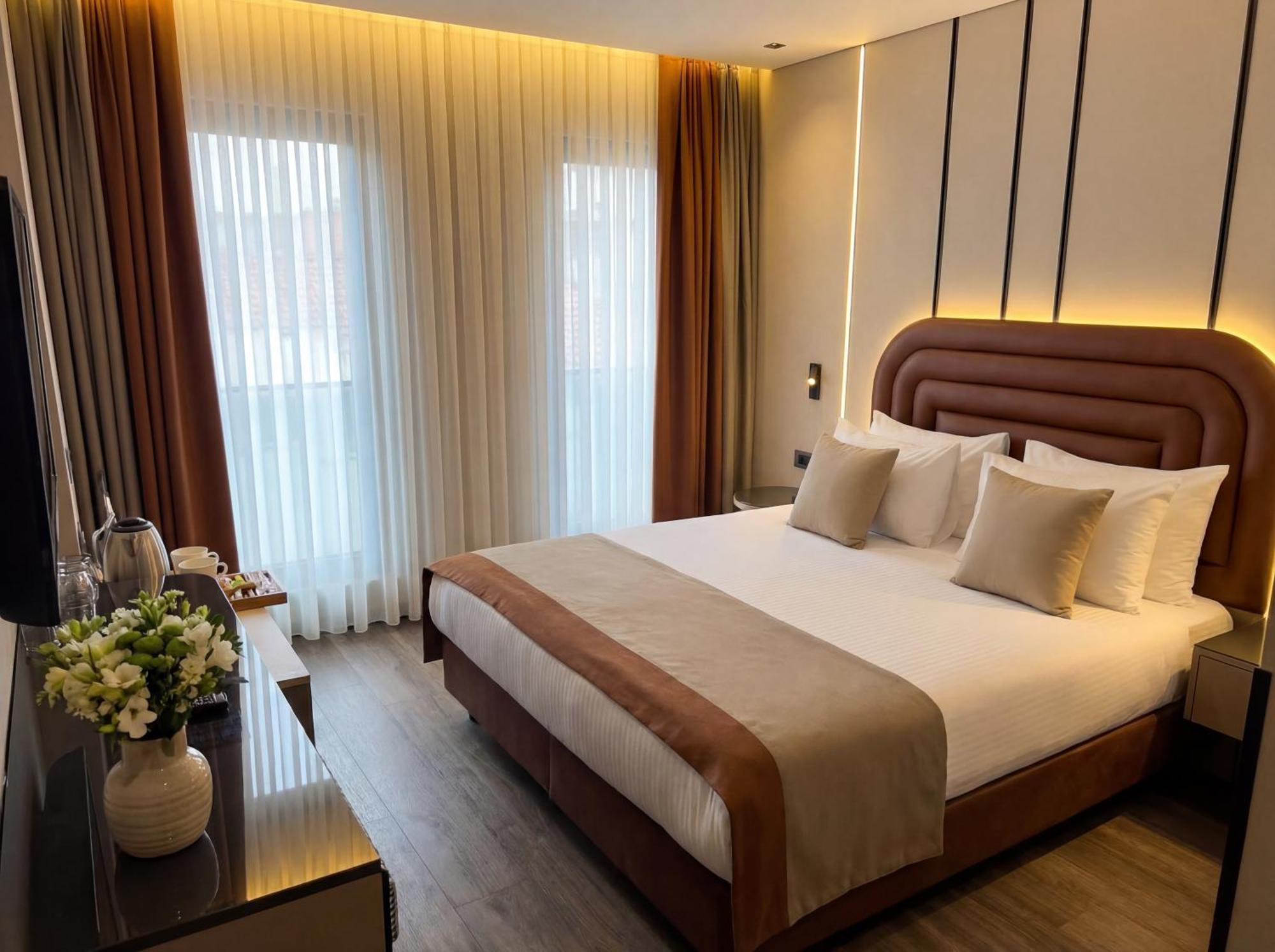 Standard King Room