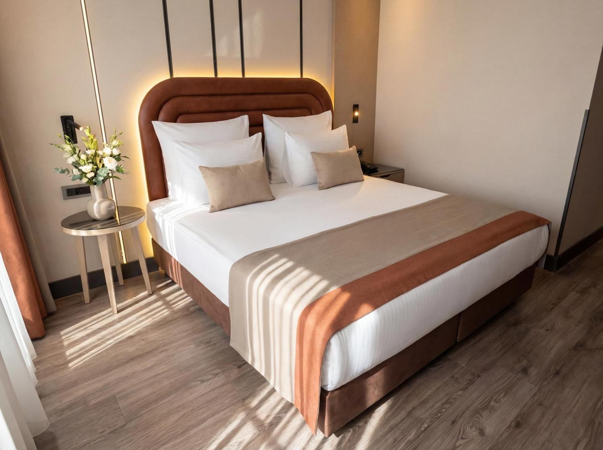 Standard King Room