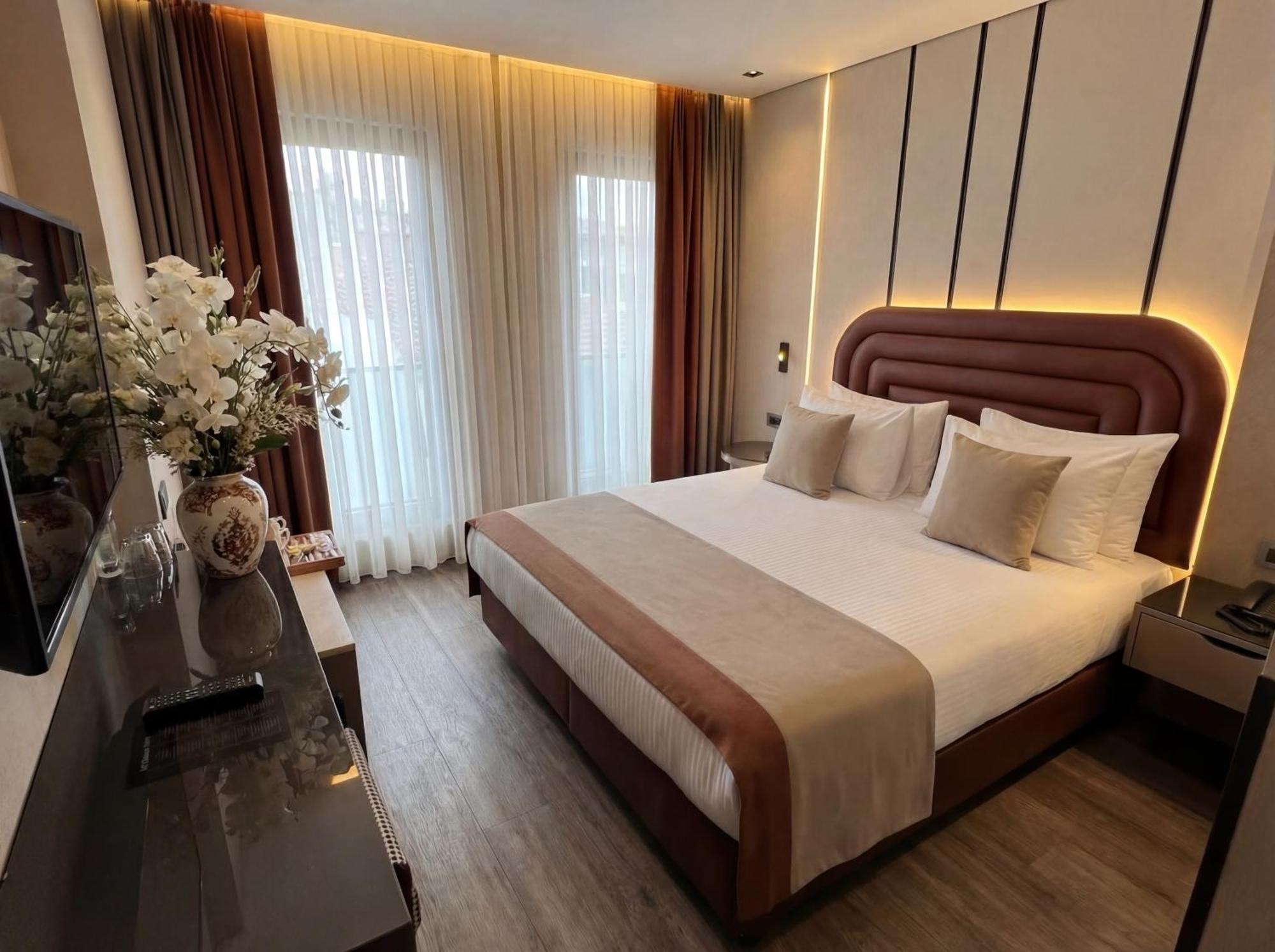 Standard King Room
