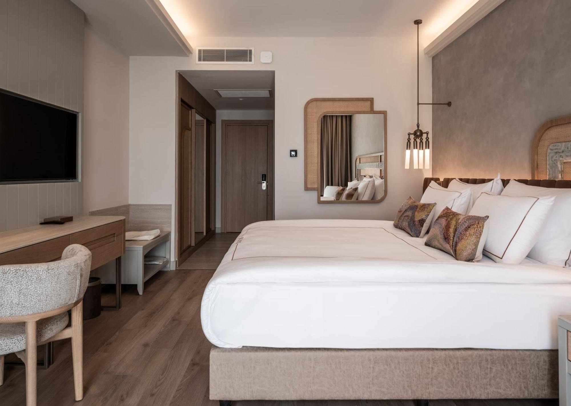 Garden Up Sea View