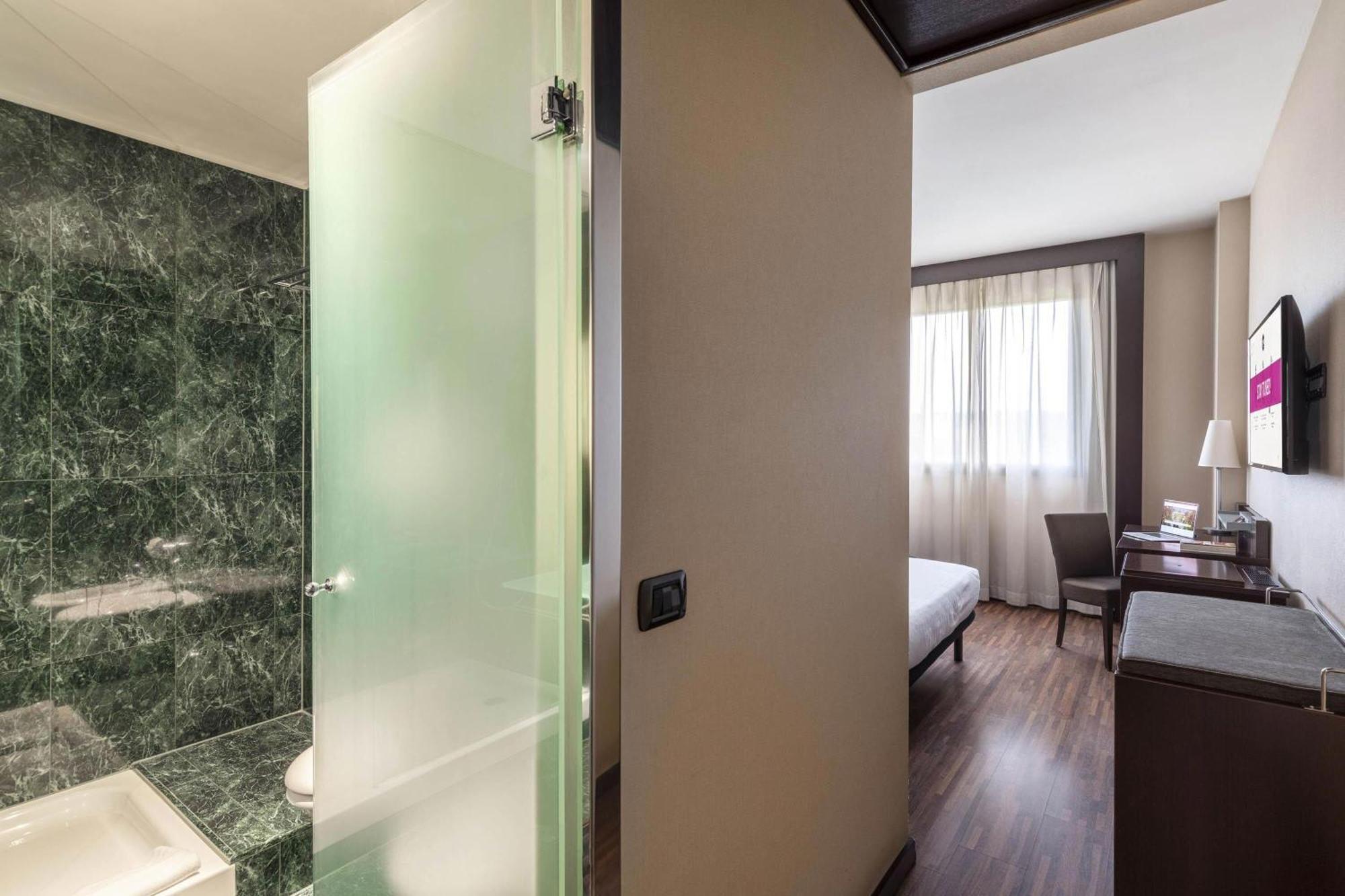 Double Room Garden View