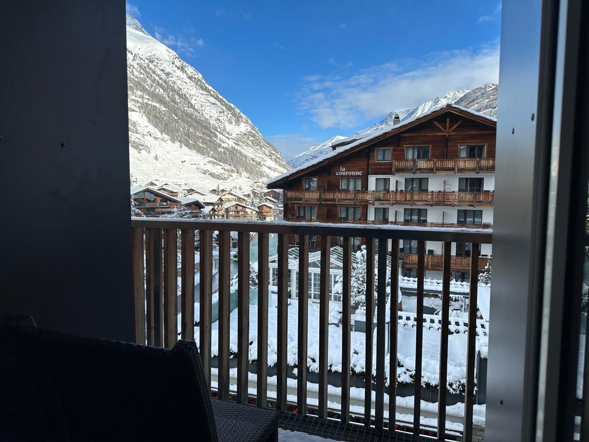 Single Room Mountain View